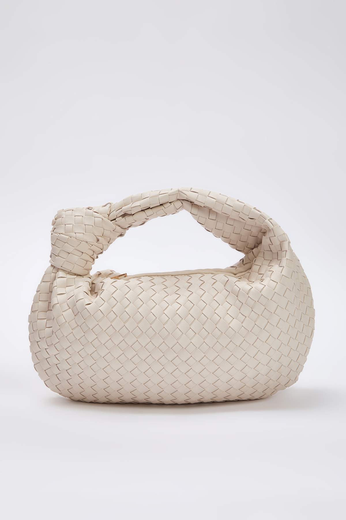 TRENDYOL SHOES Ecru Premium gestrickte, detaillierte Damen-Umhängetasche in M...