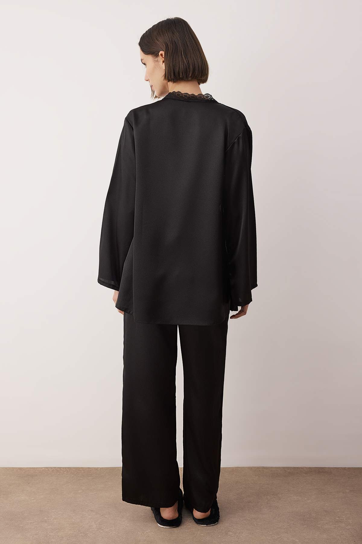 Trendyolmilla  Siyah 3'lü Çeyiz Set Saten Dokuma Pijama Takımı THMAW26PT00211 - Görsel 5