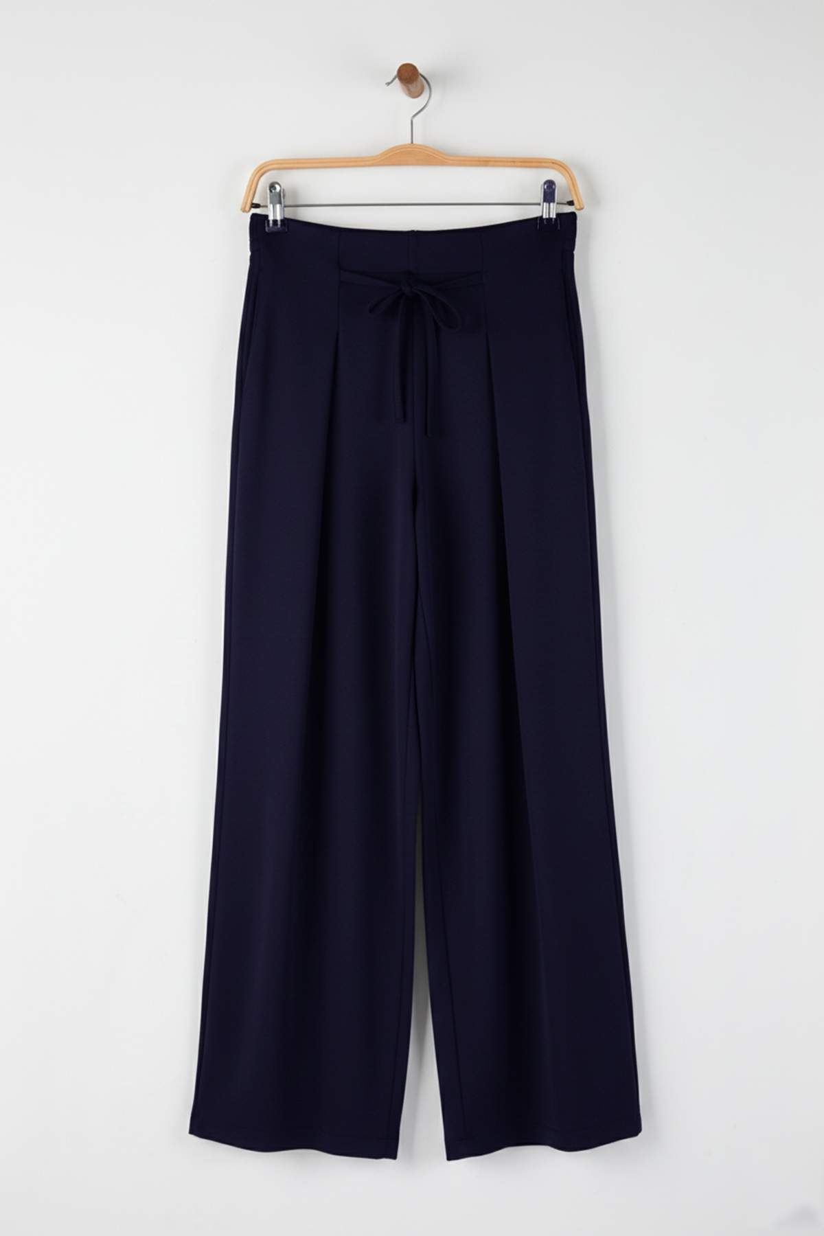 Trendyolmilla  Lacivert Wide Leg Yumuşak Kumaşlı Pilili Esnek Örme Pantolon TWOAW26PL00138 - Görsel 5