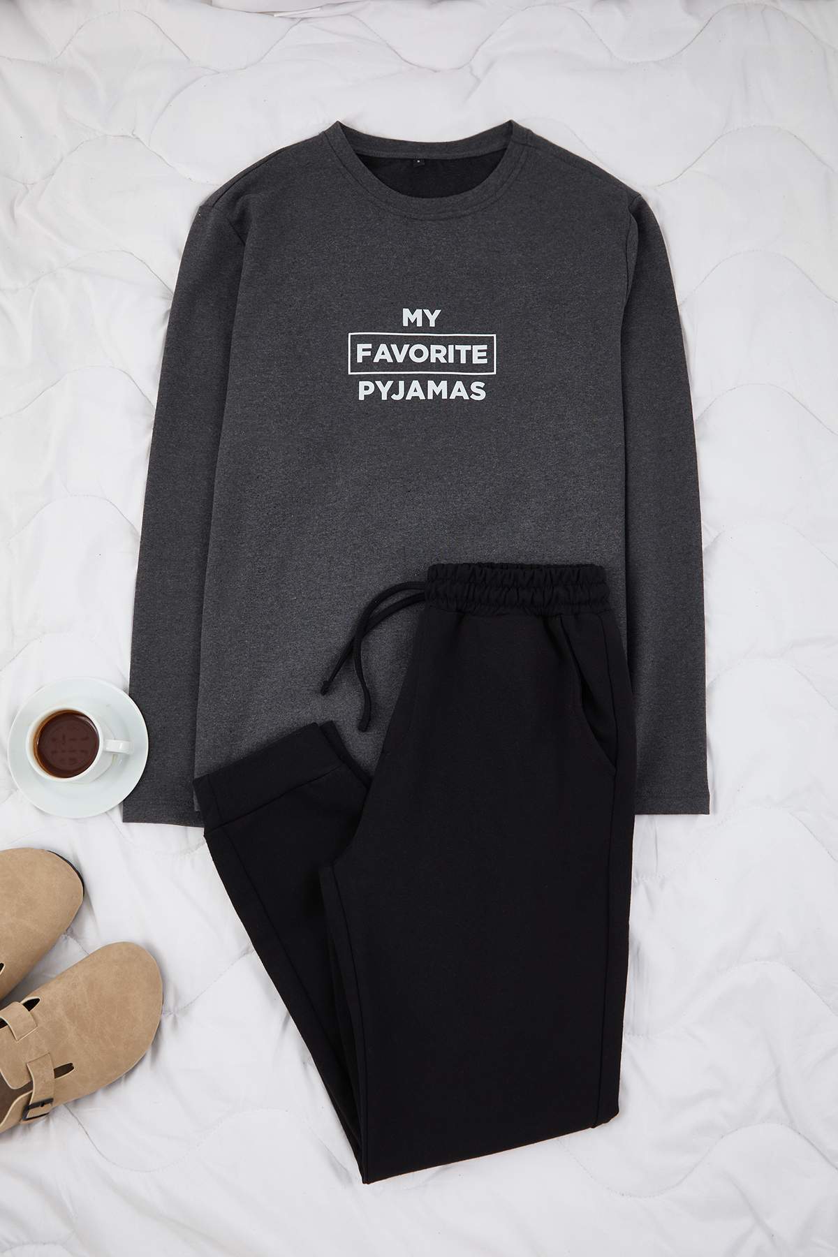 Trendyolmilla Man Antrasit Bordo Regular Fit Baskılı Örme Pijama Takımı TMNAW22PT0759
