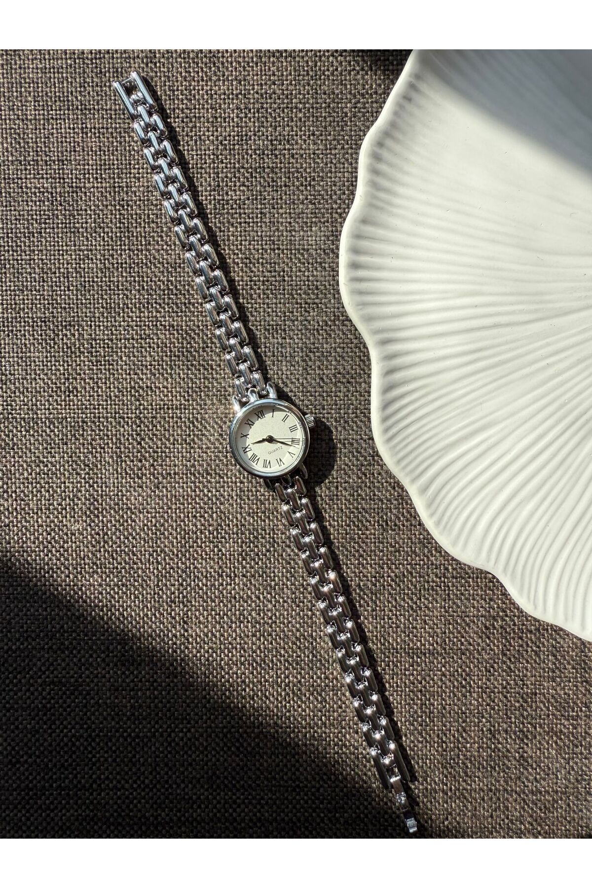 rubsey Retro Minimal Hasır Kordon Vintage Kadın Kol Saati