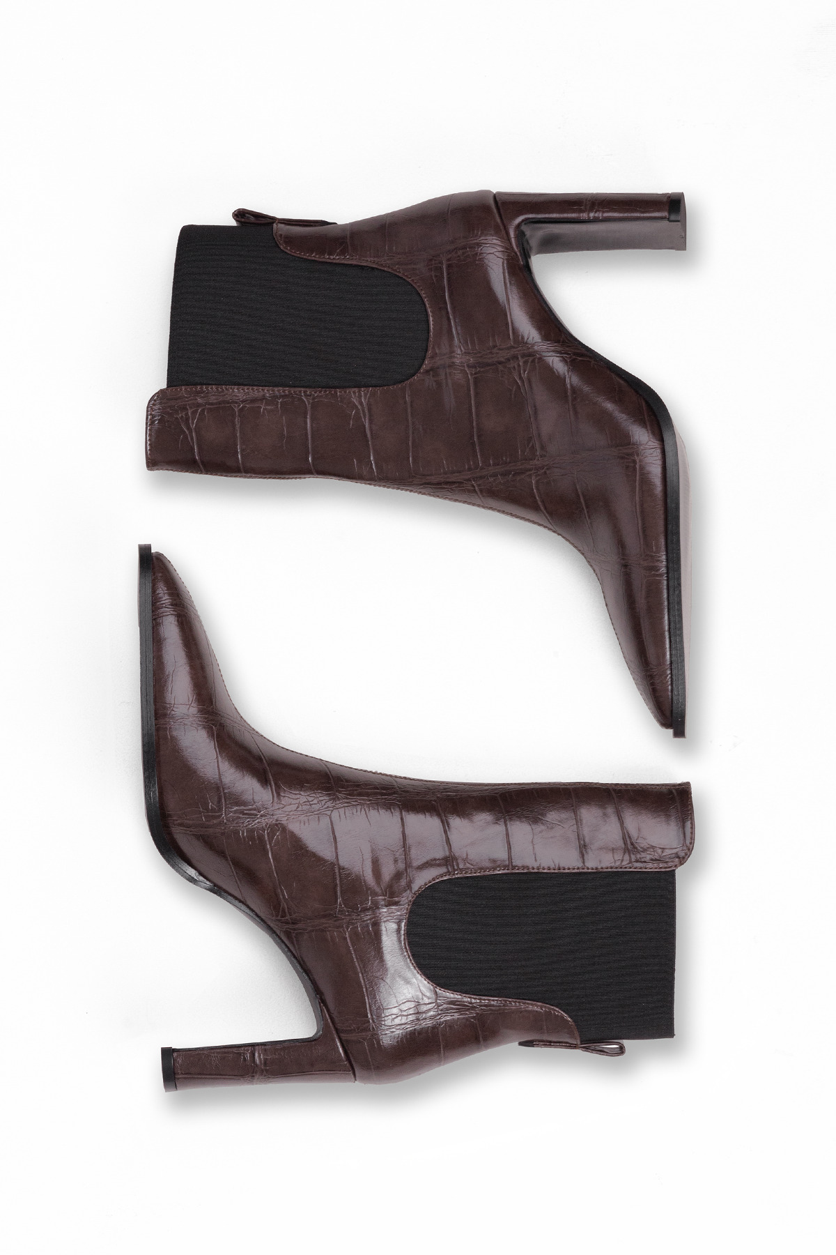 Urban Class Series Patterned Shiny Leather Look Pointed Toe Thick Heels Modern City Style Boots