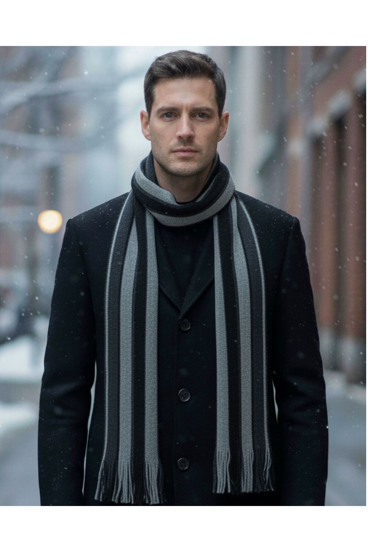  شال گردن زمستانی مردانه راه راه خاکستری مشکی آنتراسیت در جعبه هدیه چوبی