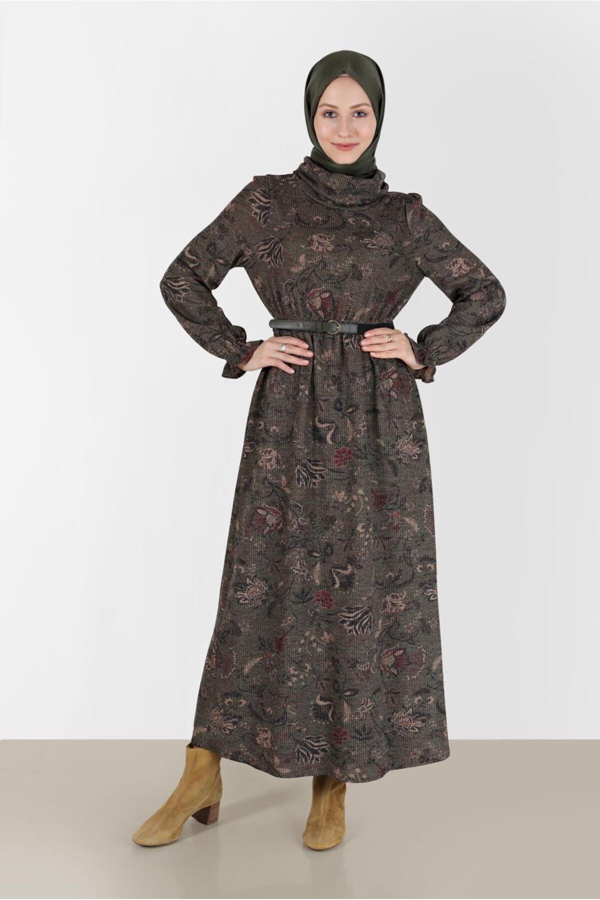 آلوینا لباس طرحدار با سرآستینهای کشی ۴۲۳۳۷ آلوینا لباس طرحدار با سرآستینهای کشی ۴۲۳۳۷