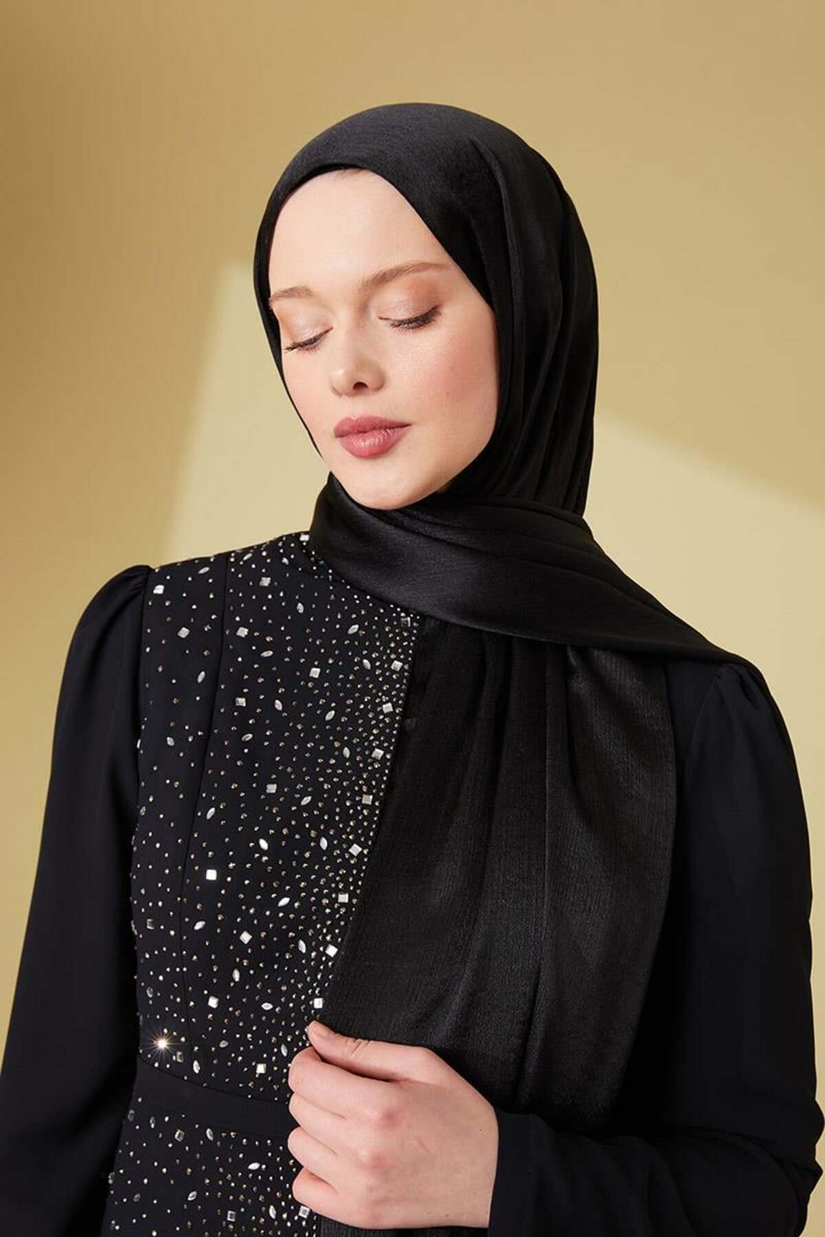 Levidor Siyah Janjan Abiye Şal