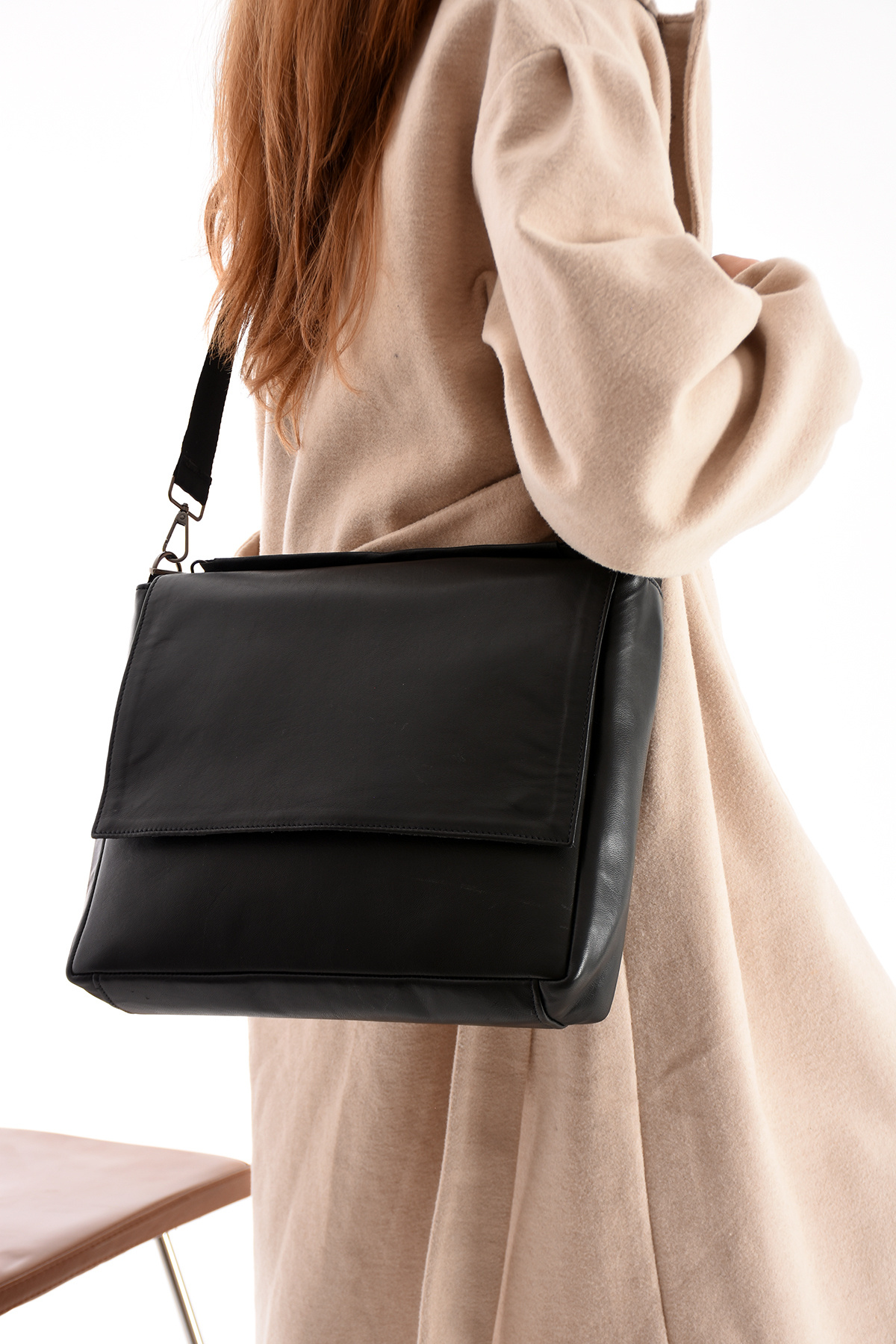 Erzeno Hakiki Deri Unisex Siyah Laptop Çantası (Notebook Çantası MacBook Çantası ve Evrak Çantası)