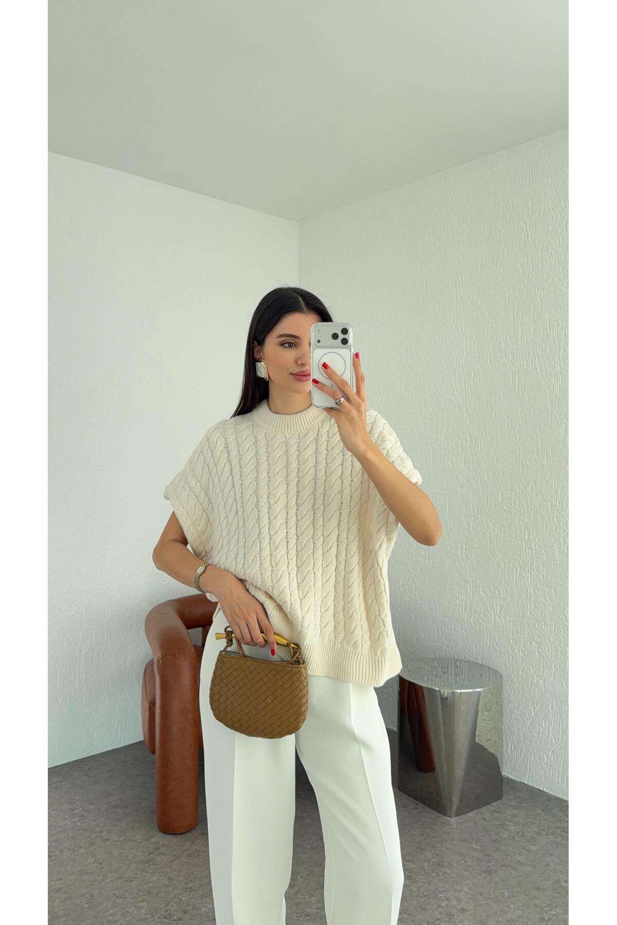 HAZELANNA Saç Örgü Krem Süveter