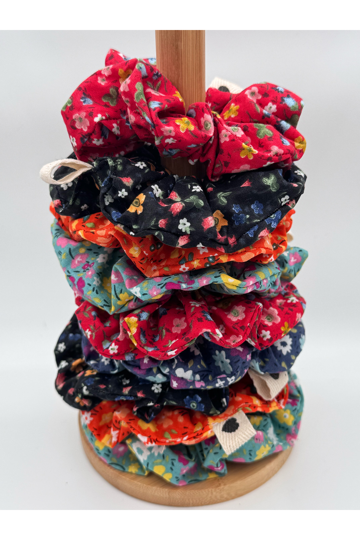 LoomaLoop 5'li Çiçekli Kumaş Toka Seti Topuz Tokası Scrunchies Lastikli Saç Aksesuarı