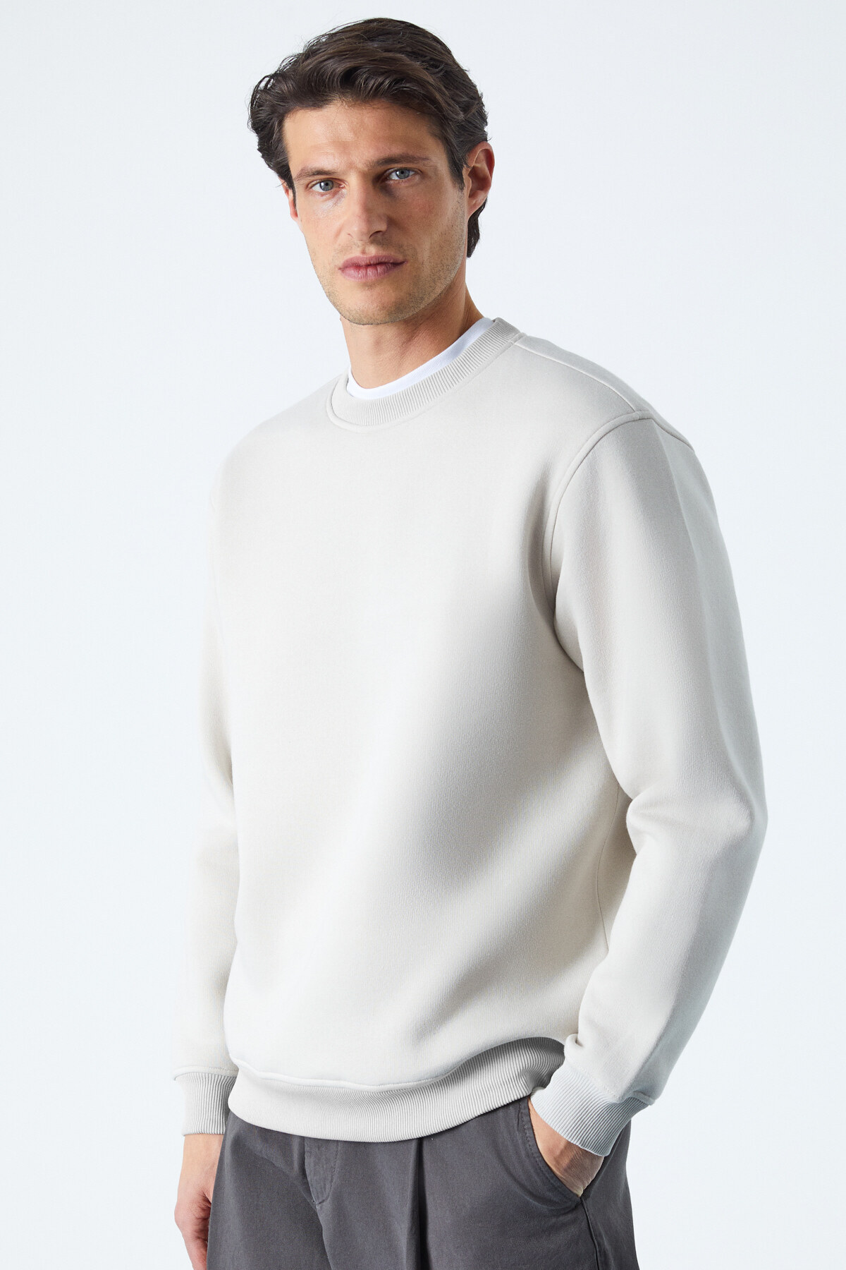 GRIMELANGE TRAVIS Erkek Organik Kumaşlı Yumuşacık Regular Fit Yuvarlak Yakalı Ekru Sweatshirt