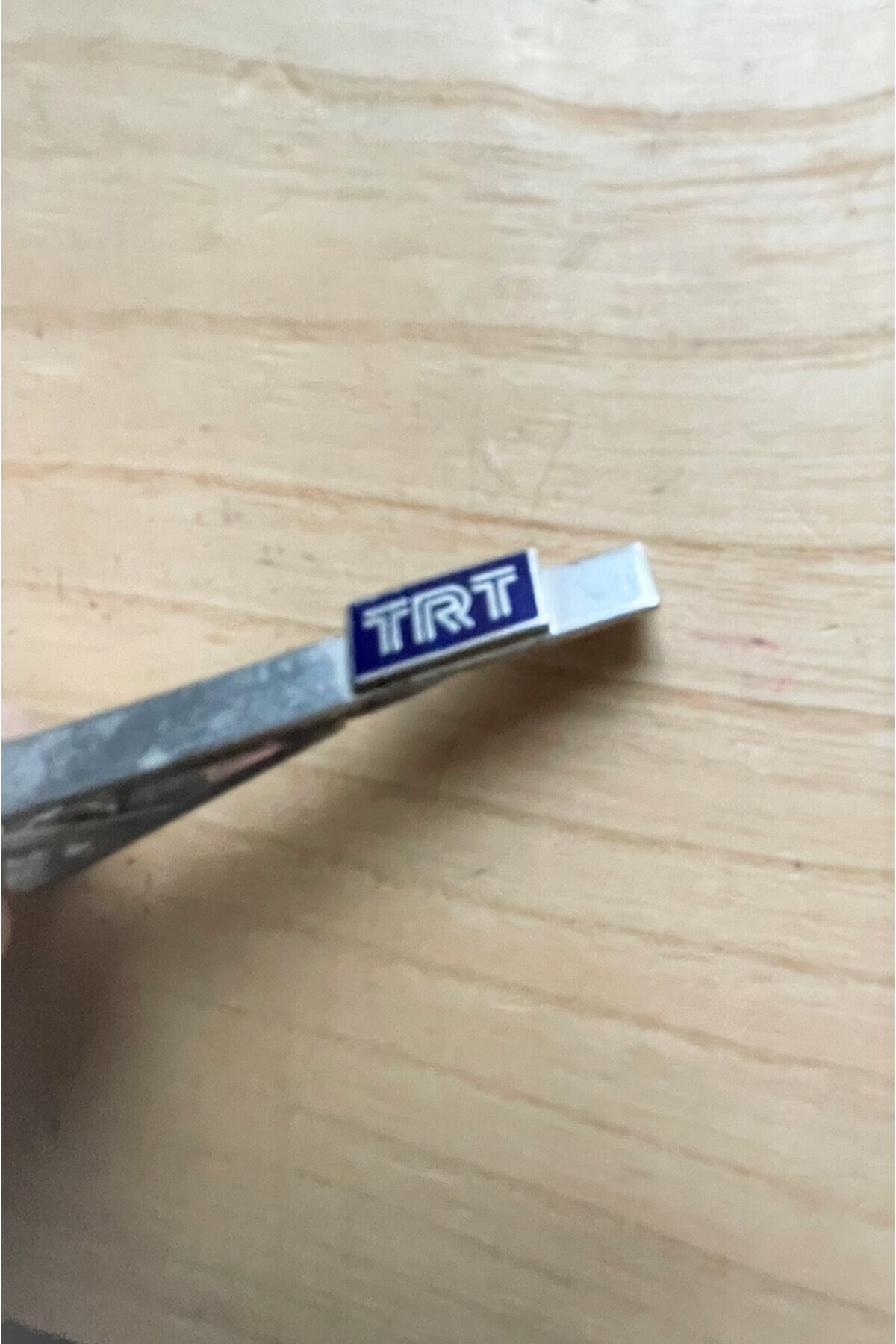 SANAT TACİRİ TRT KIRAVAT İĞNESİ VİNTAGE KIRAVAT İĞNESİ