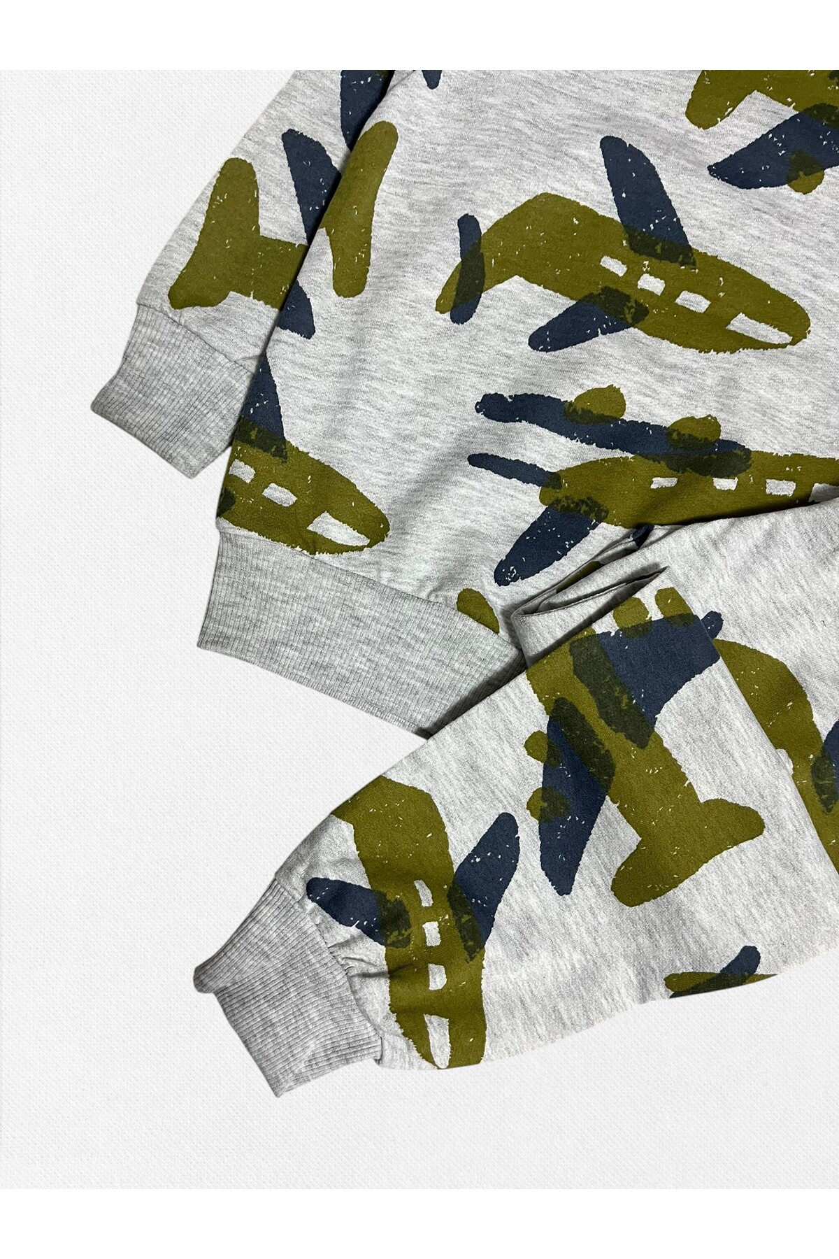 Fil Kids Erkek Çocuk Pamuklu Kumaş Gri Renk Uçak Desenli Uzun Kollu Şardonlu Kışlık Pijama Takımı fotoğrafı 3 (önizleme)