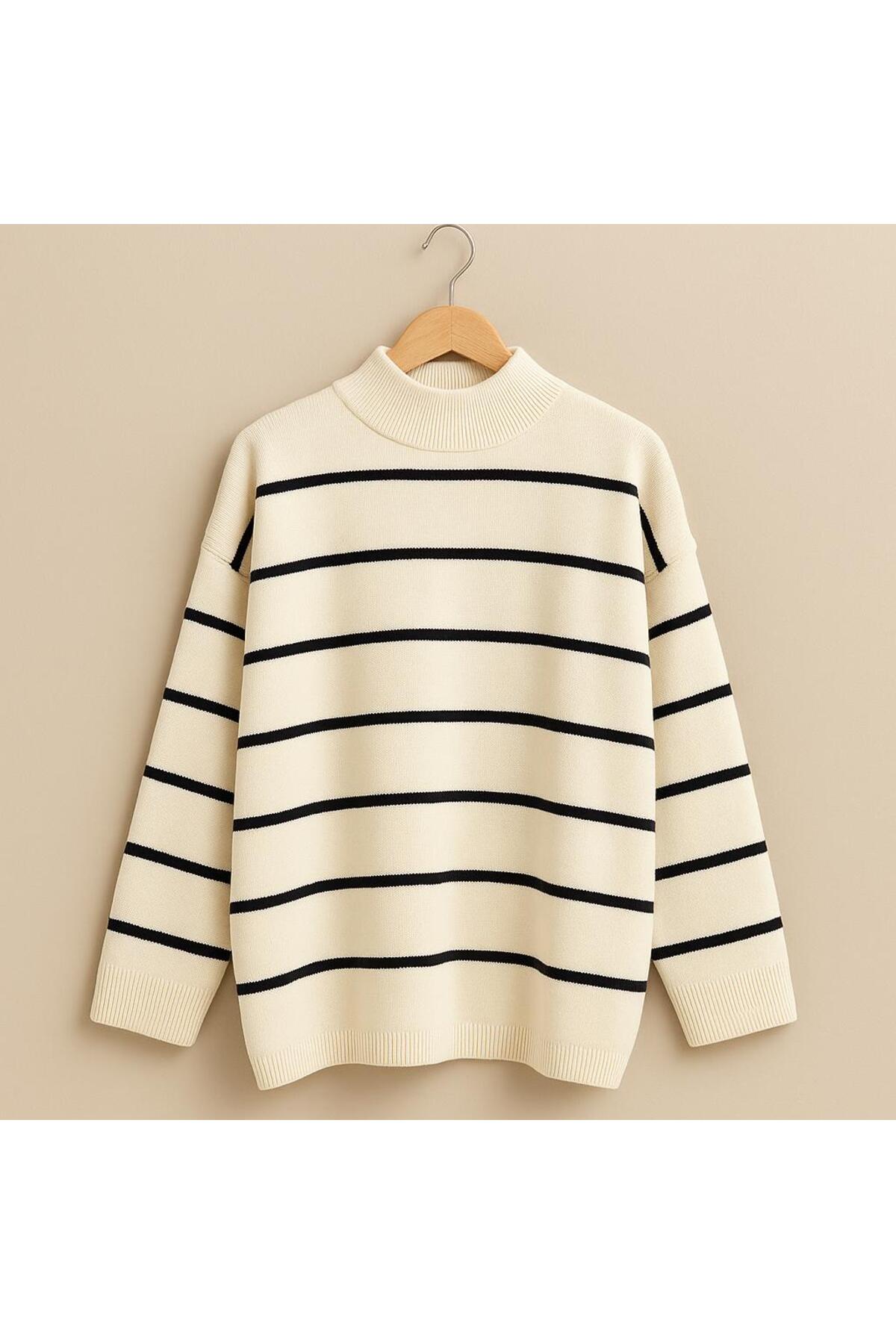 pepule  Siyah beyaz Kadın çizgili Oversize Kalıp Örgü Triko Kazak