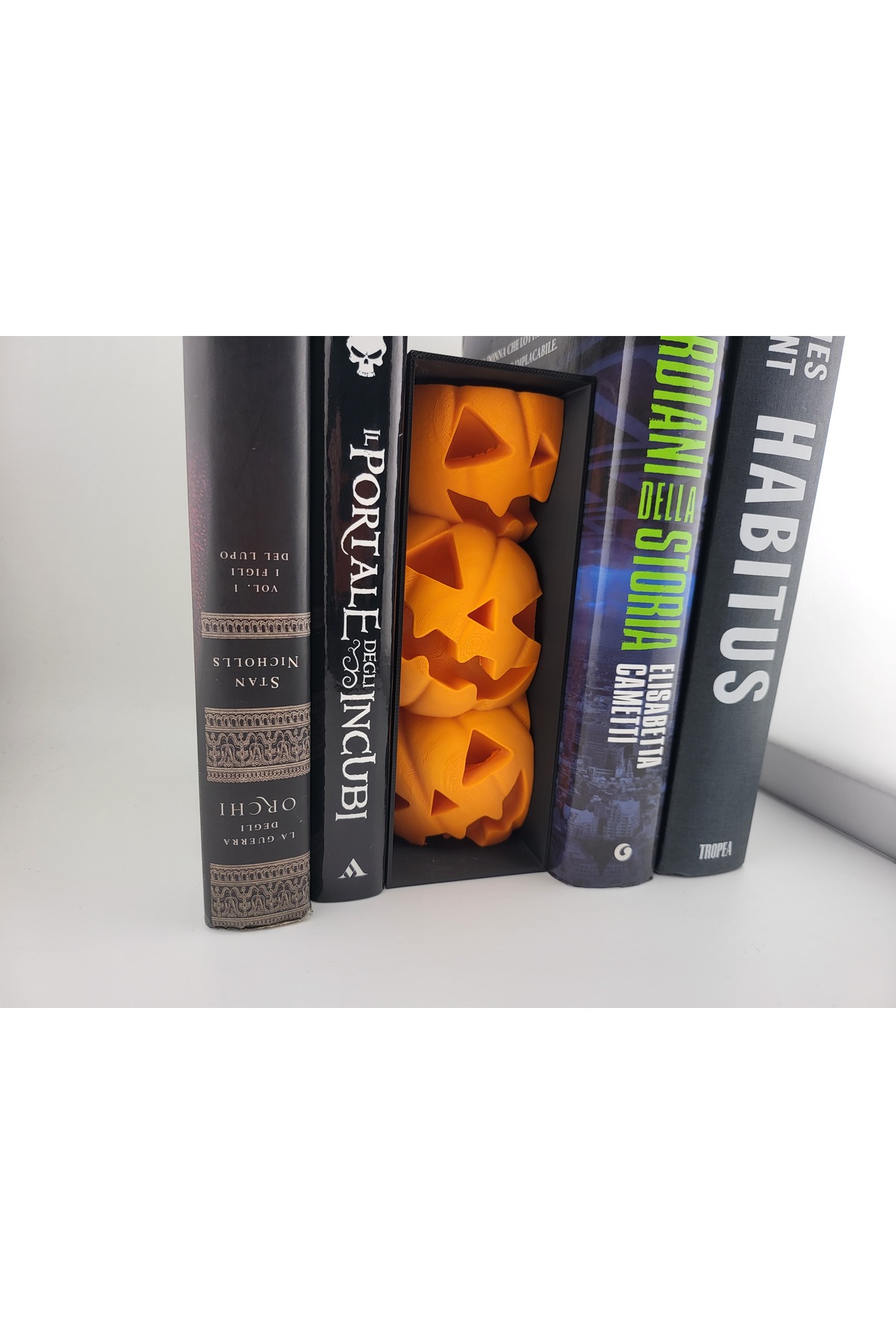 Cadılar Bayramı Balkabağı Kitap Köşesi - Spooky Bookshelf - 3D Baskı 17cm Yükseklik