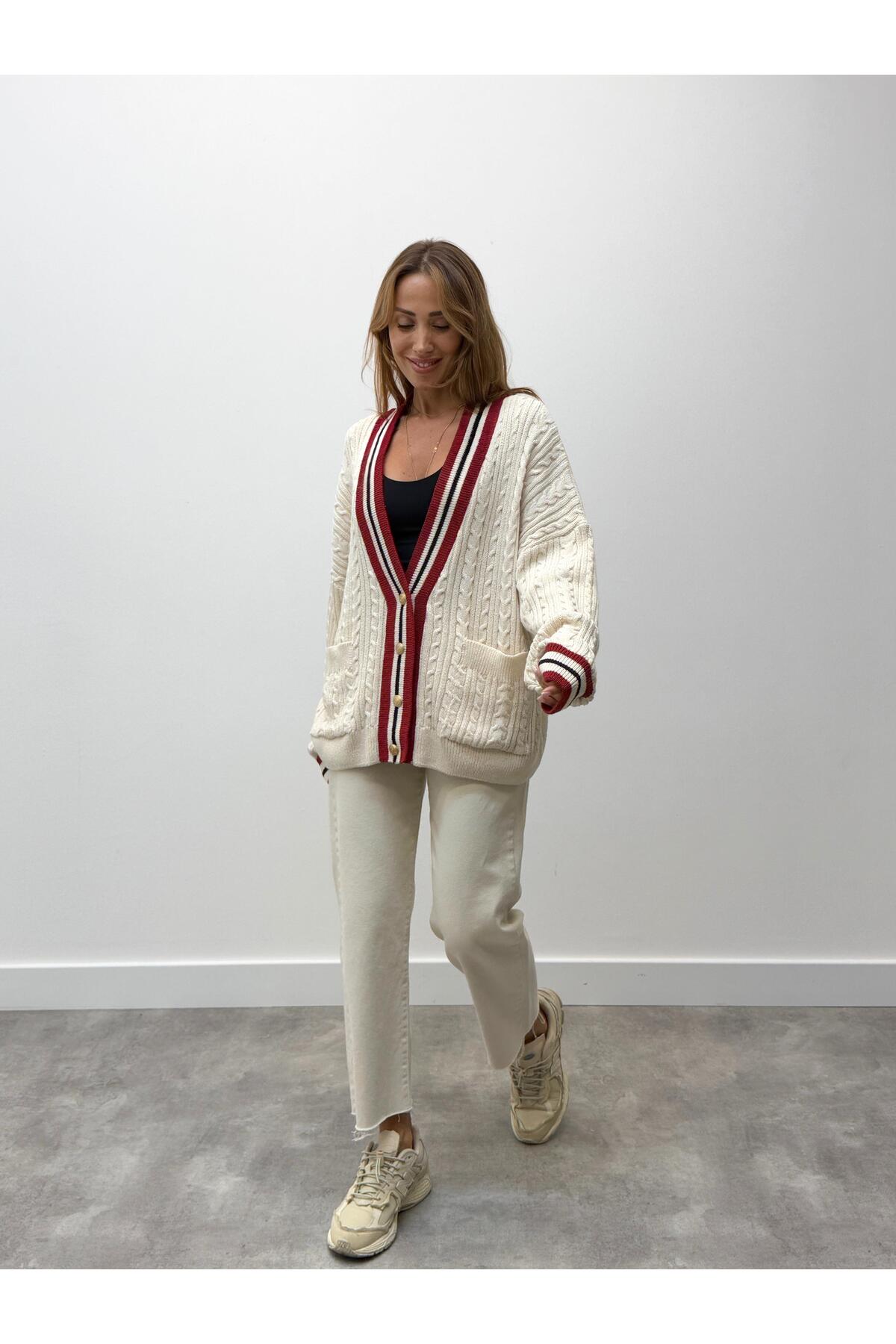 MALDİA SHOP  Kadın Kırmızı Şeritli Oversıze Örme Hırka - Görsel 3