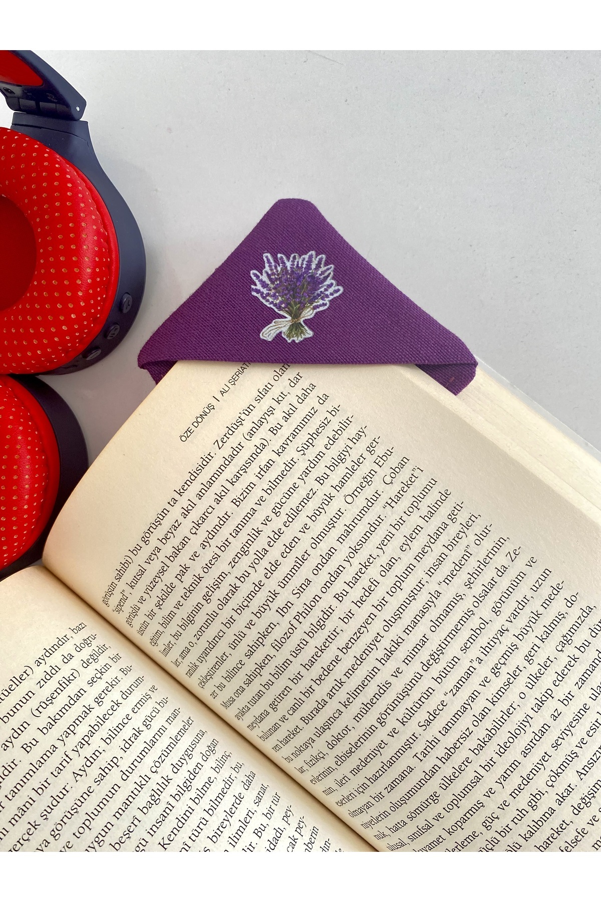 DUTTDİKİM Kitçan Lavanta Desenli Köşe Kumaş Kitap Ayracı 8x8 cm | El Yapımı, Minimal Tasarım