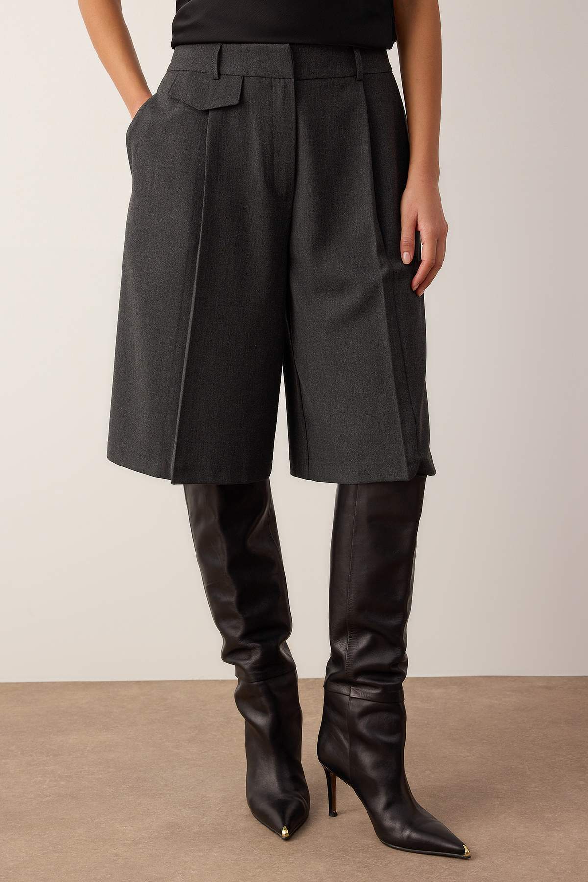 Trendyolmilla  Antrasit Melanjlı Uzun Kumaş Şort & Bermuda TWOAW26SR00052 - Görsel 4