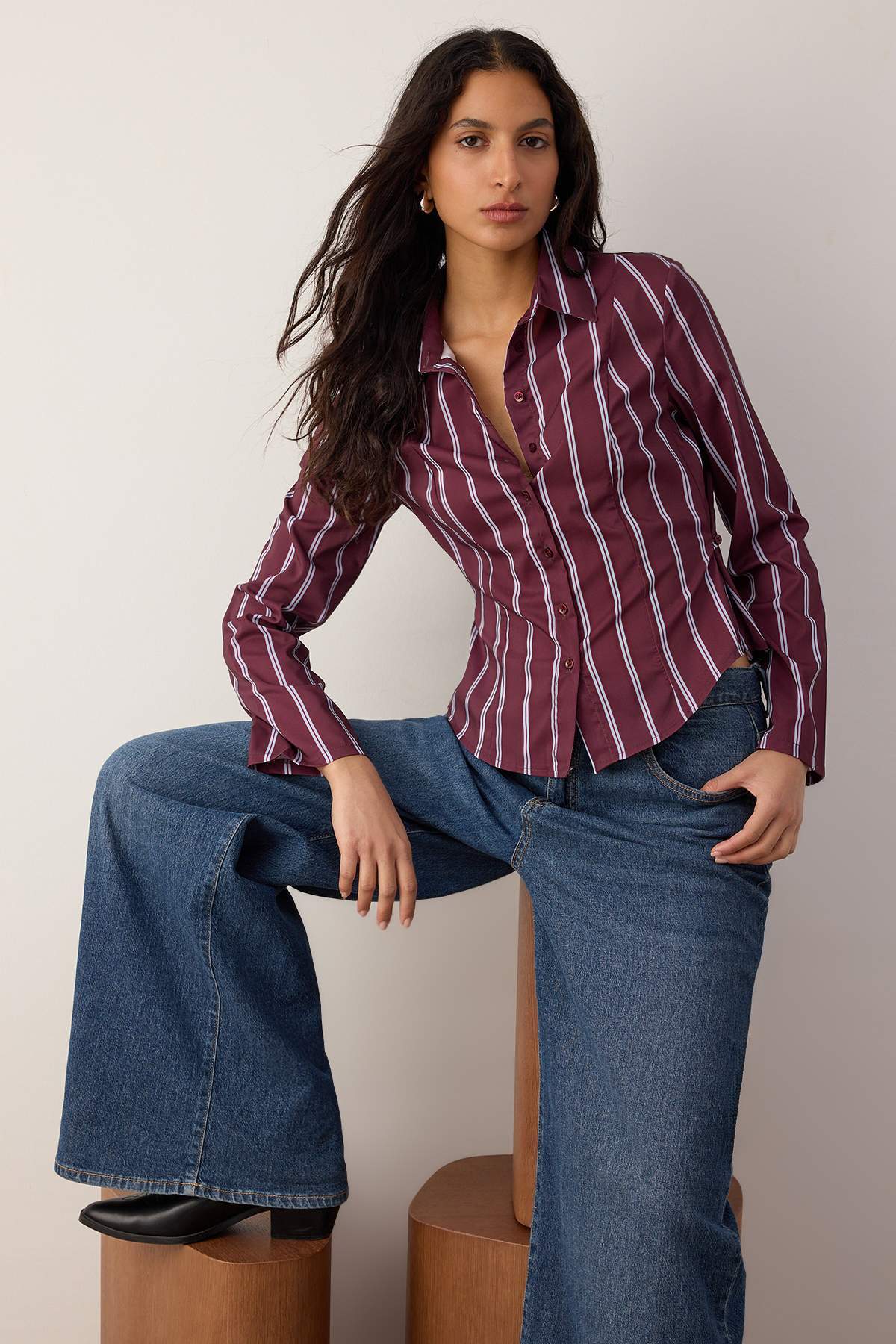 Trendyolmilla  Bordo-Çok Renkli Çizgili Belden Ayarlanabilir Hafif Bele Oturan Kolları Geniş Gömlek TWOAW26GO00013 - Görsel 2