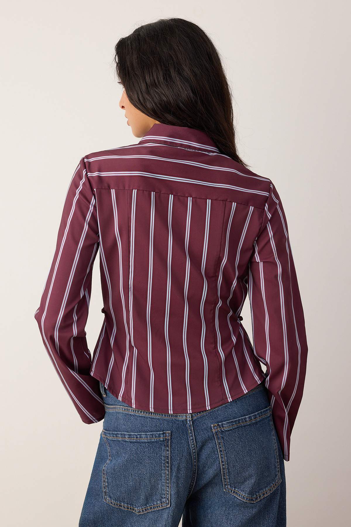 Trendyolmilla  Bordo-Çok Renkli Çizgili Belden Ayarlanabilir Hafif Bele Oturan Kolları Geniş Gömlek TWOAW26GO00013 - Görsel 4