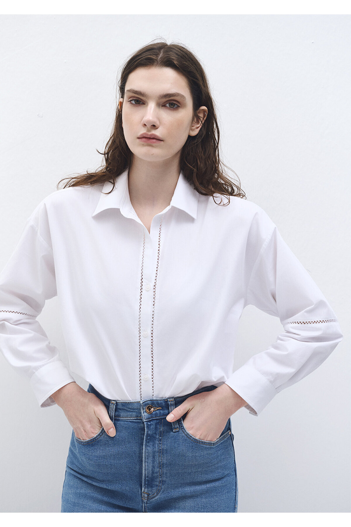 Mavi Beyaz Gömlek Oversize / Geniş Kesim 1211030-620 — سفید