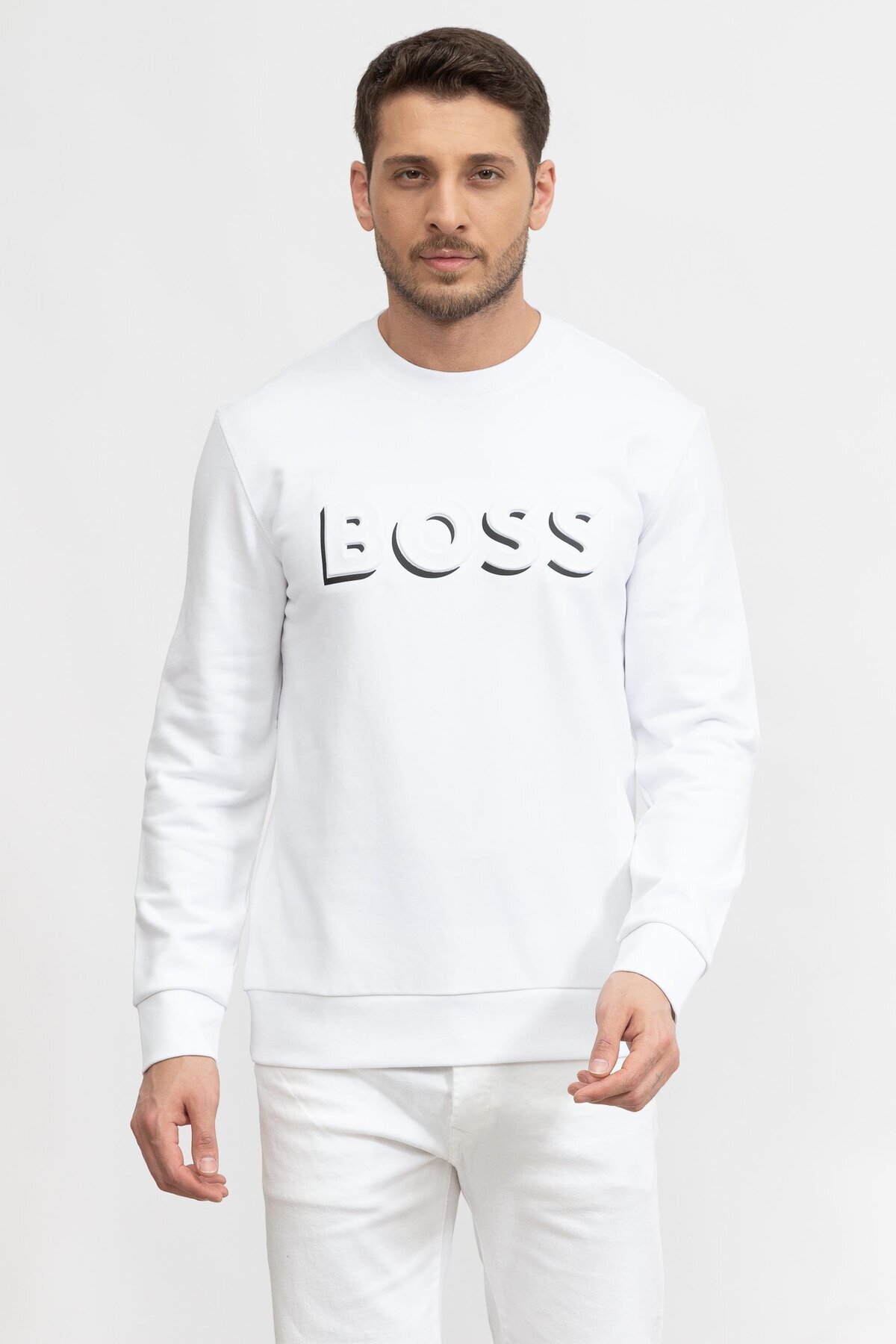 باس سویشرت مردانه یقه گرد آستین بلند سفید با لوگوی برند، کد ۵۰۴۸۹۶۰۰-۱۰۰