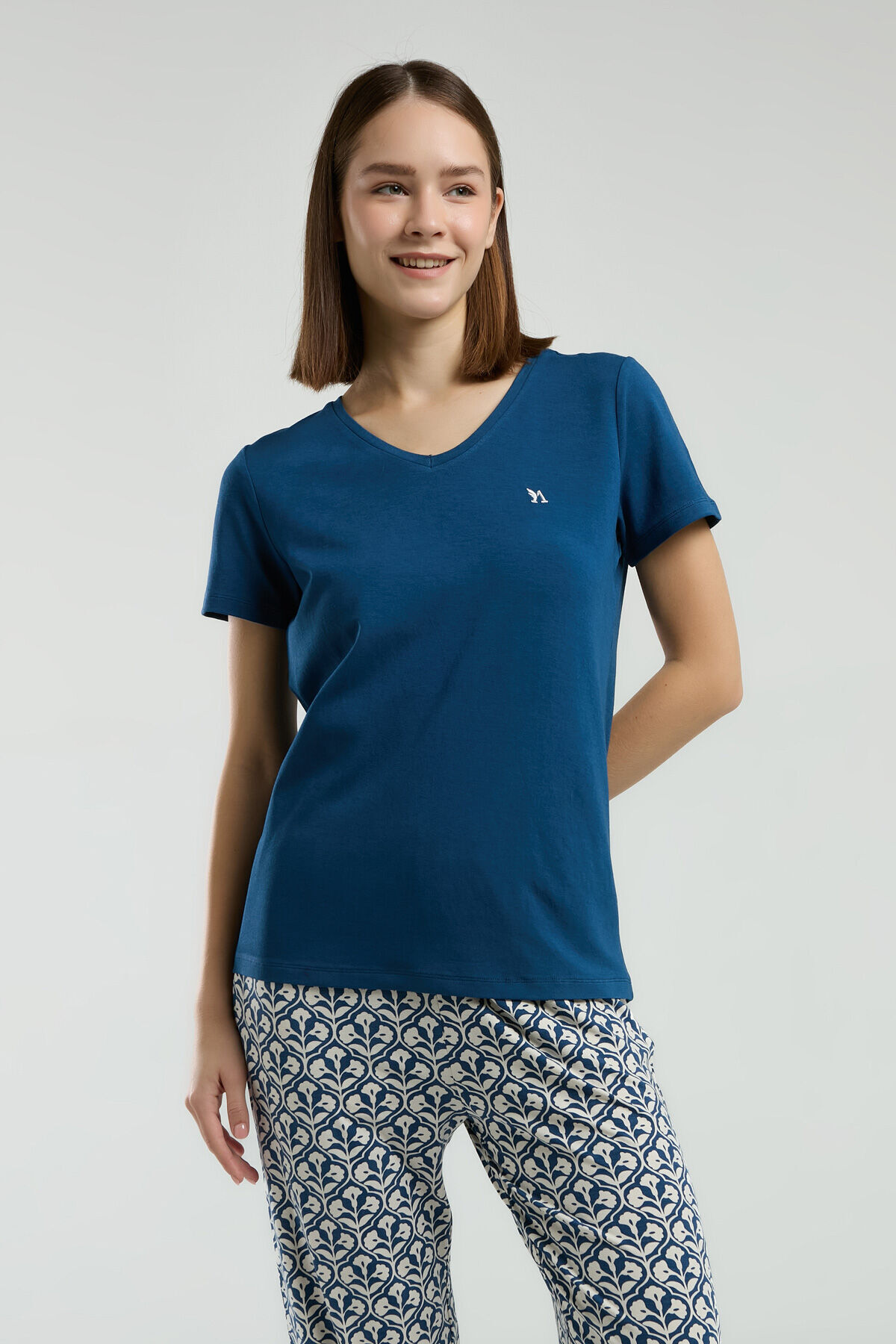 Women's Navy Blue Capri Set
