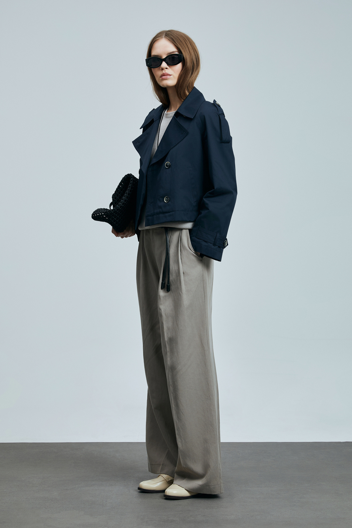 لوفیان لباس بیرونی زنانه کارلا سرمهای لوفیان لباس بیرونی زنانه کارلا سرمهای