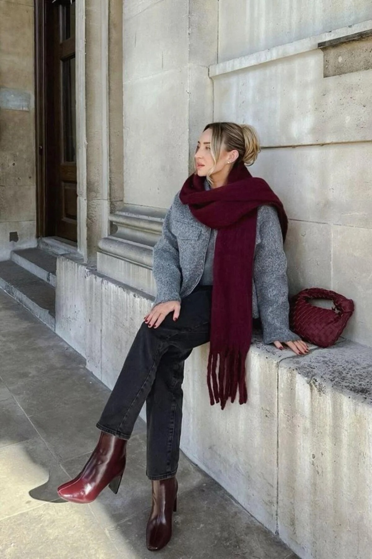 ALLURİNG THE BETTER ONE Premium Unisex Buklet Soft Yumuşak Dokulu Püsküllü Kadın Atkı Şal Omuz Şalı BORDO görsel 4