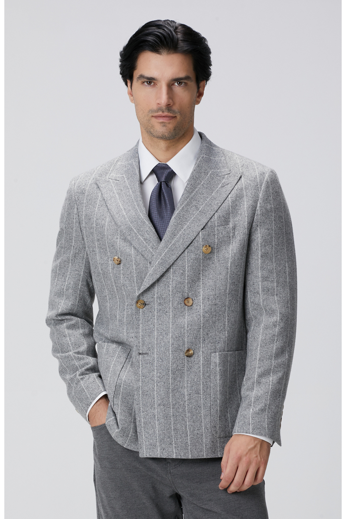 نتورک کت و شلوار ترکیبی پشمی ابریشمی راه راه خاکستری محدود