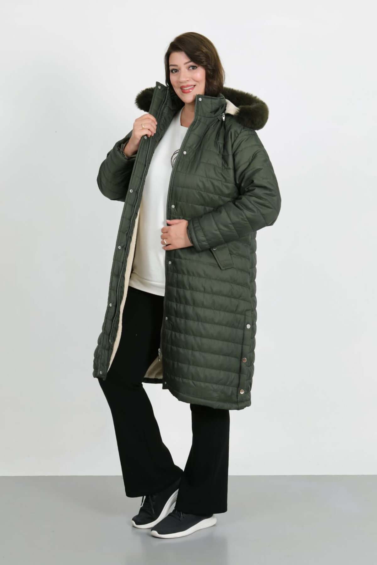 EGZEBRU Büyük Beden Yan Düğme Detay İçi Kürklü Kapitone Uzun Mont