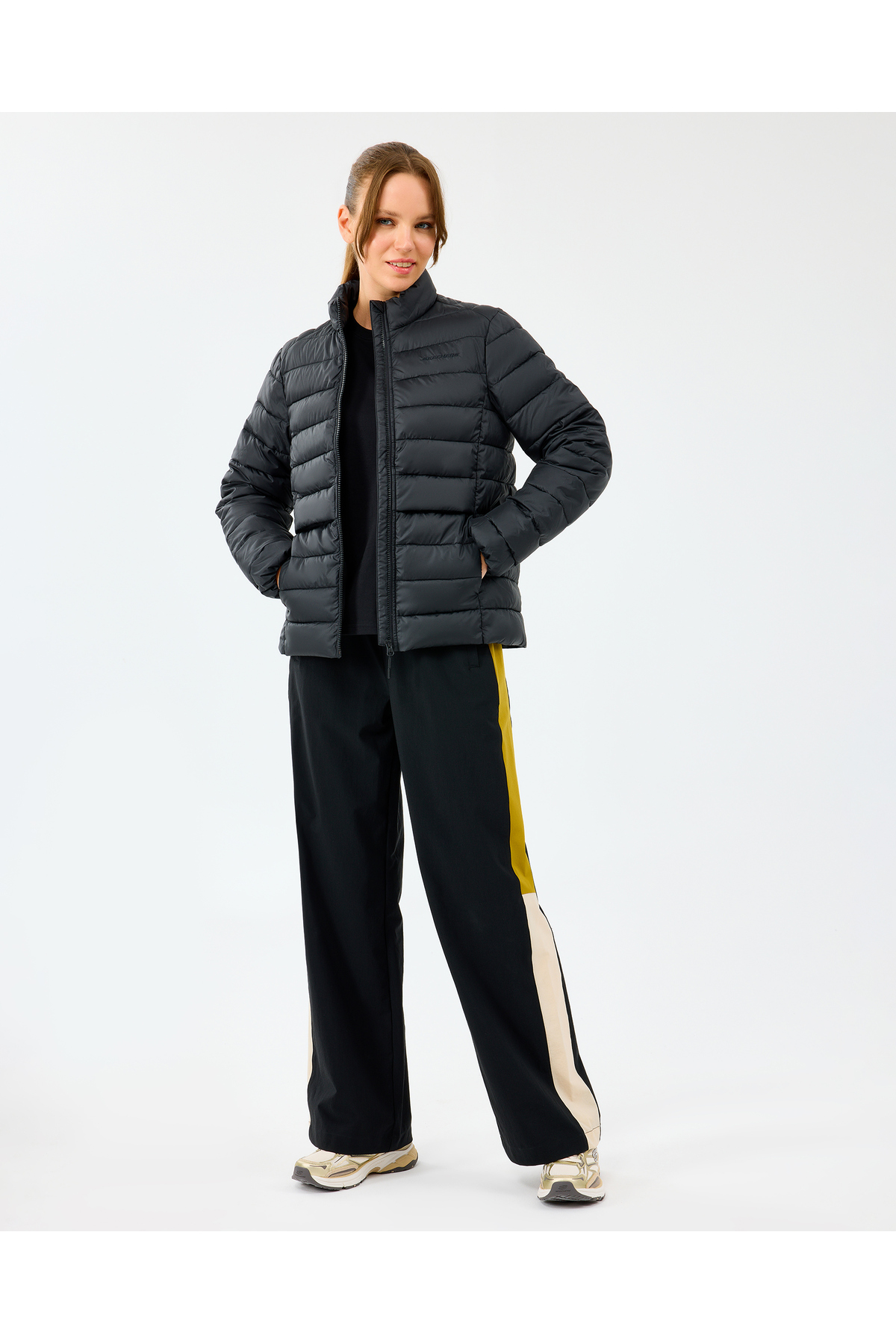 Skechers  W Essential Outerwear Padded Jacket Kadın Siyah Mont S231240-3817 - Görsel 5