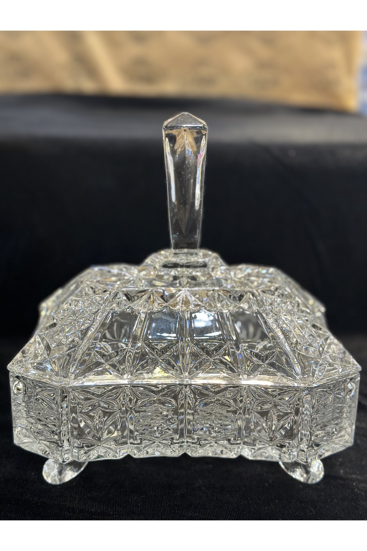 Genel Markalar BÜYÜK BOY DİKDÖRTGEN KAPAKLI KRİSTAL CAM ŞEKERLİK SUNUMLUK GONDOL