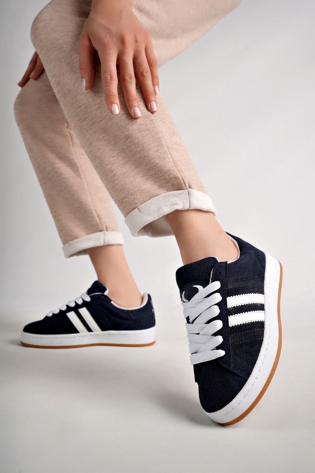 CAMPUSS  Black Sneaker Kaydırmaz Taban Dar Kalıptır Kalın Beyaz Bağcık Hediyeli 🎁