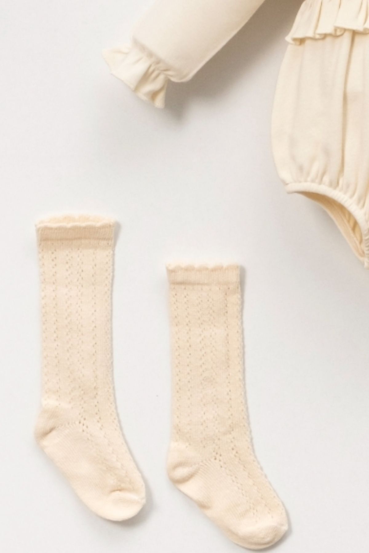 Minytrendy Kız Bebek İsim Baskılı Vintage Konsept Yenidoğan Tulum Romper Bandanalı Hediyelik Mevlüt Takım fotoğrafı 5 (önizleme)