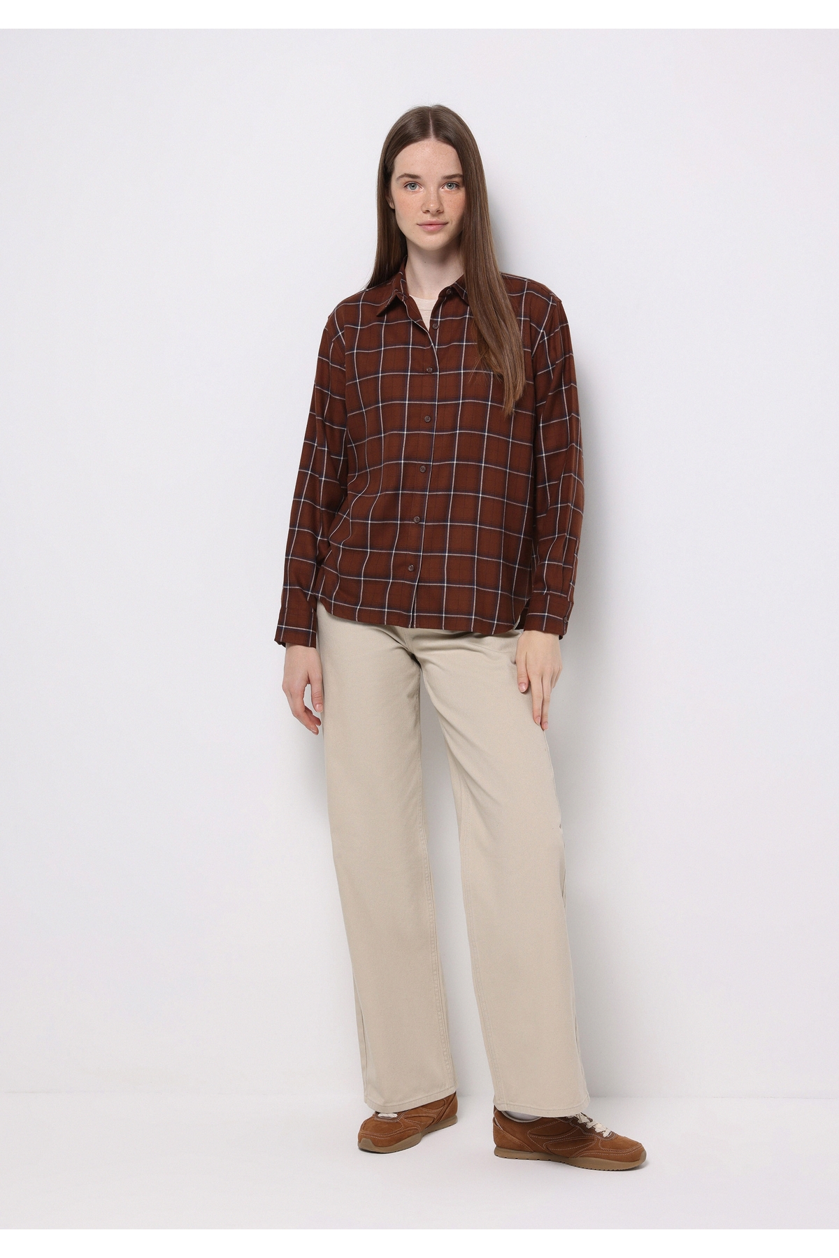 Resim Colin's Regular Fit Shirt Neck Ekoseli Kadın Kahverengi Uzun Kol Gömlek 