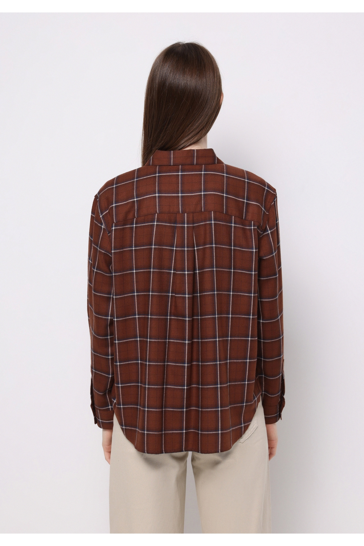 Resim Colin's Regular Fit Shirt Neck Ekoseli Kadın Kahverengi Uzun Kol Gömlek 