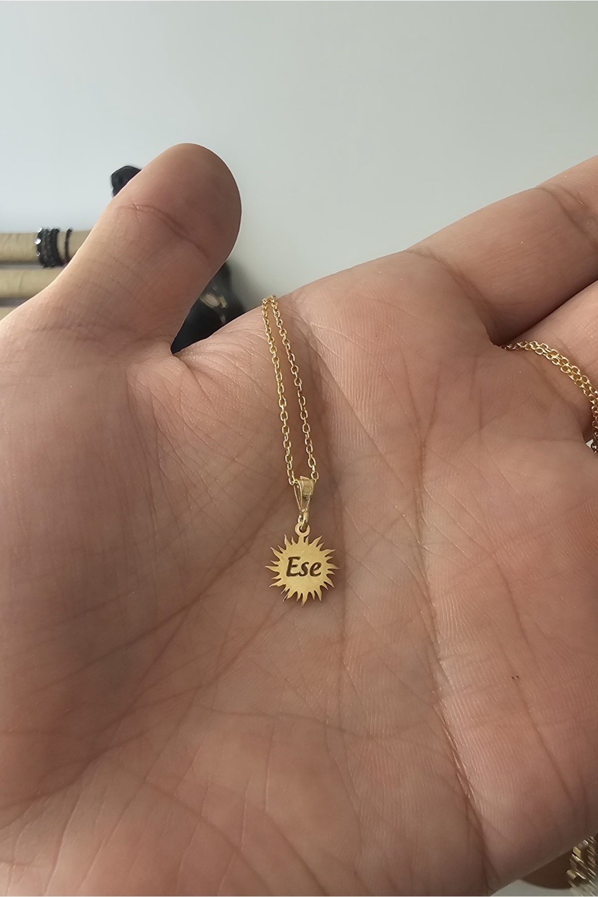 925 Ayar Gümüş 24 Ayar Altın Kaplama İsimli Güneş Figürlü Minimal Kolye - 40 cm
