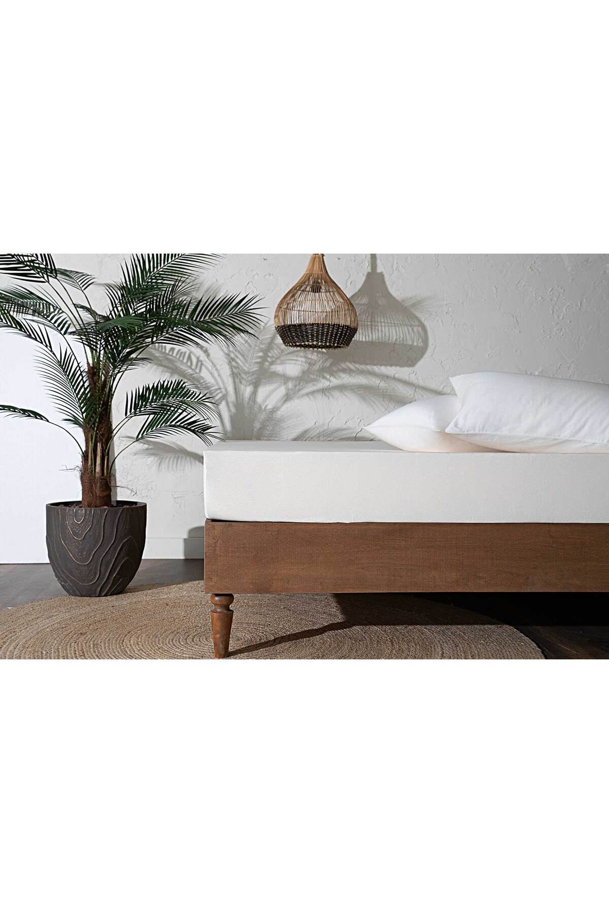 Home Sweet Home PENYE LASTİKLİ ÇARŞAF BATTAL KREM