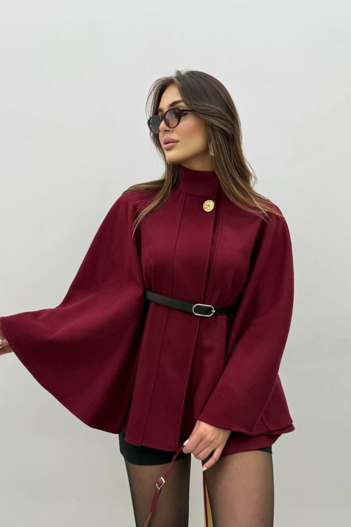 oshebu Premium Gold Düğmeli Kemerli Kaşe Pelerin Panço