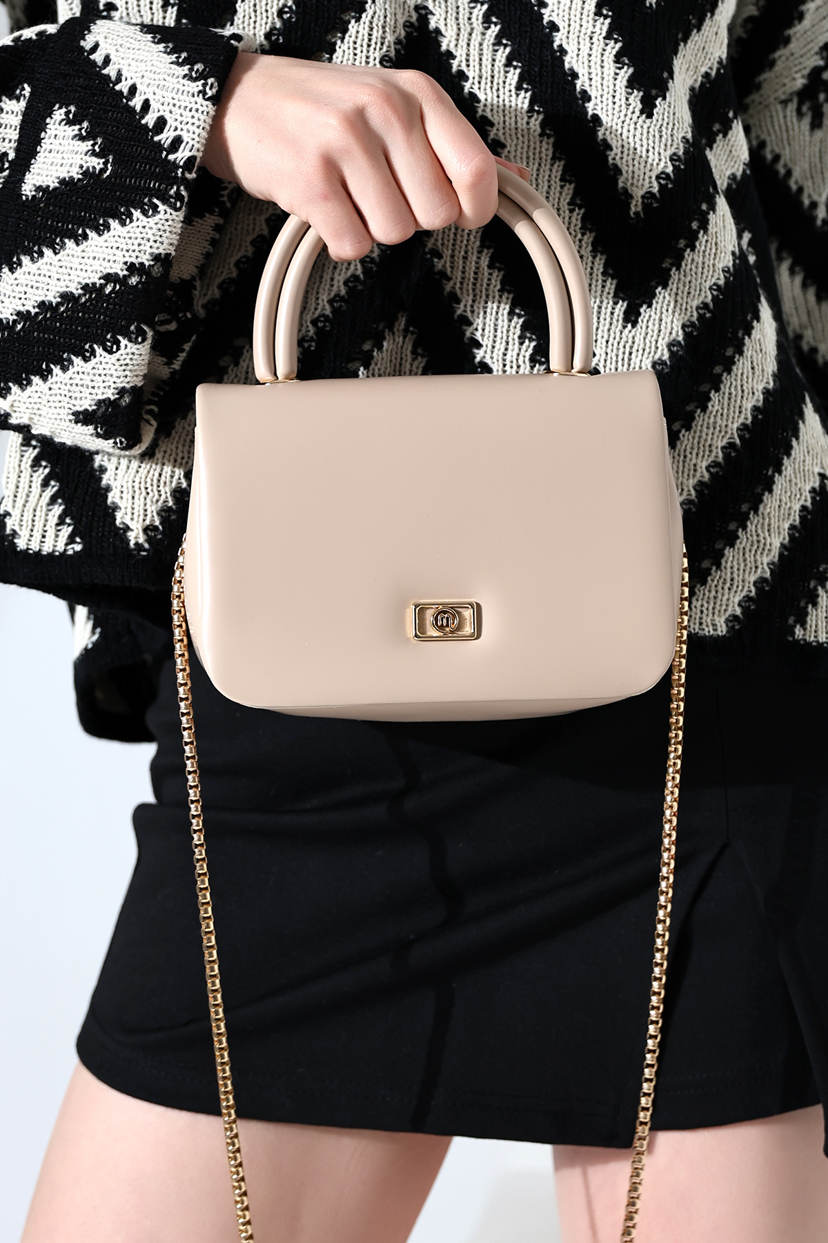 Mink Women's Small Box Model Gold Stylish Hand and Shoulder Bag with Chain Strap and Handle