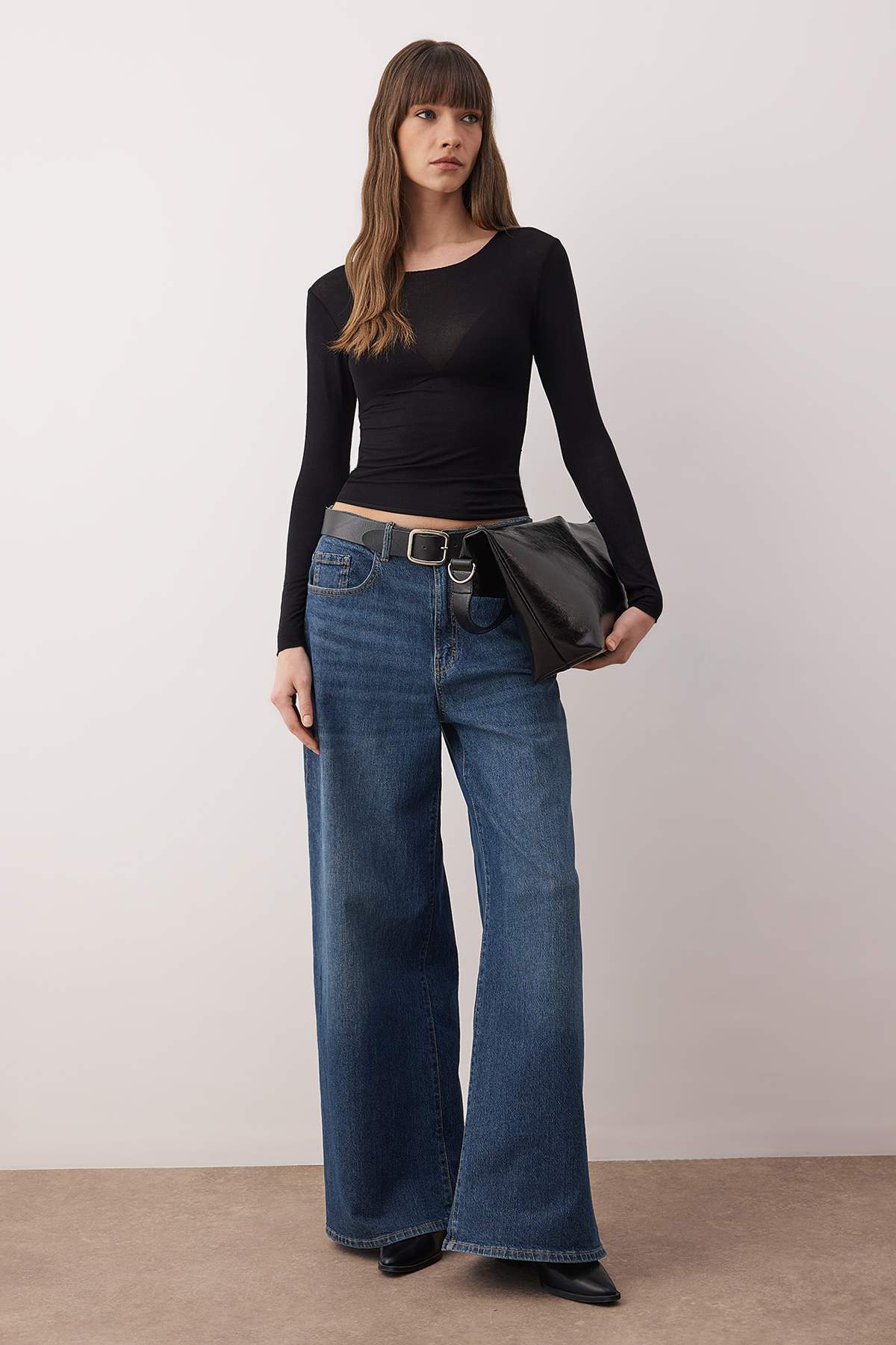 Trendyolmilla  Siyah Transparan Esnek Vücuda Oturan Örme Bluz TWOAW26BZ00306 - Görsel 2