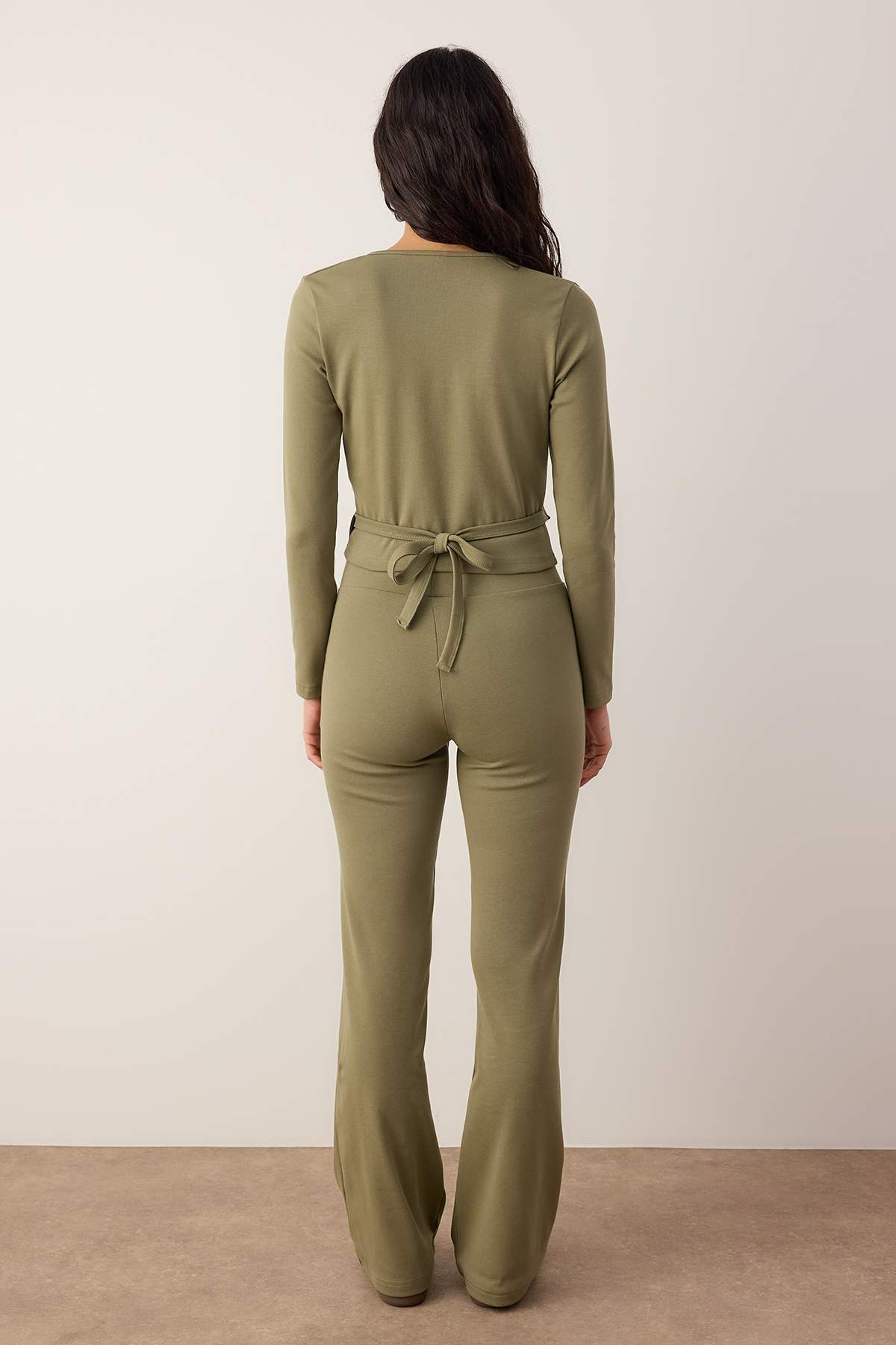 Trendyolmilla  Haki Kruvaze Kapama Vucüda Oturan Uzun Kollu Esnek Örme Alt-Üst Takım TWOAW26AU00029 - Görsel 4