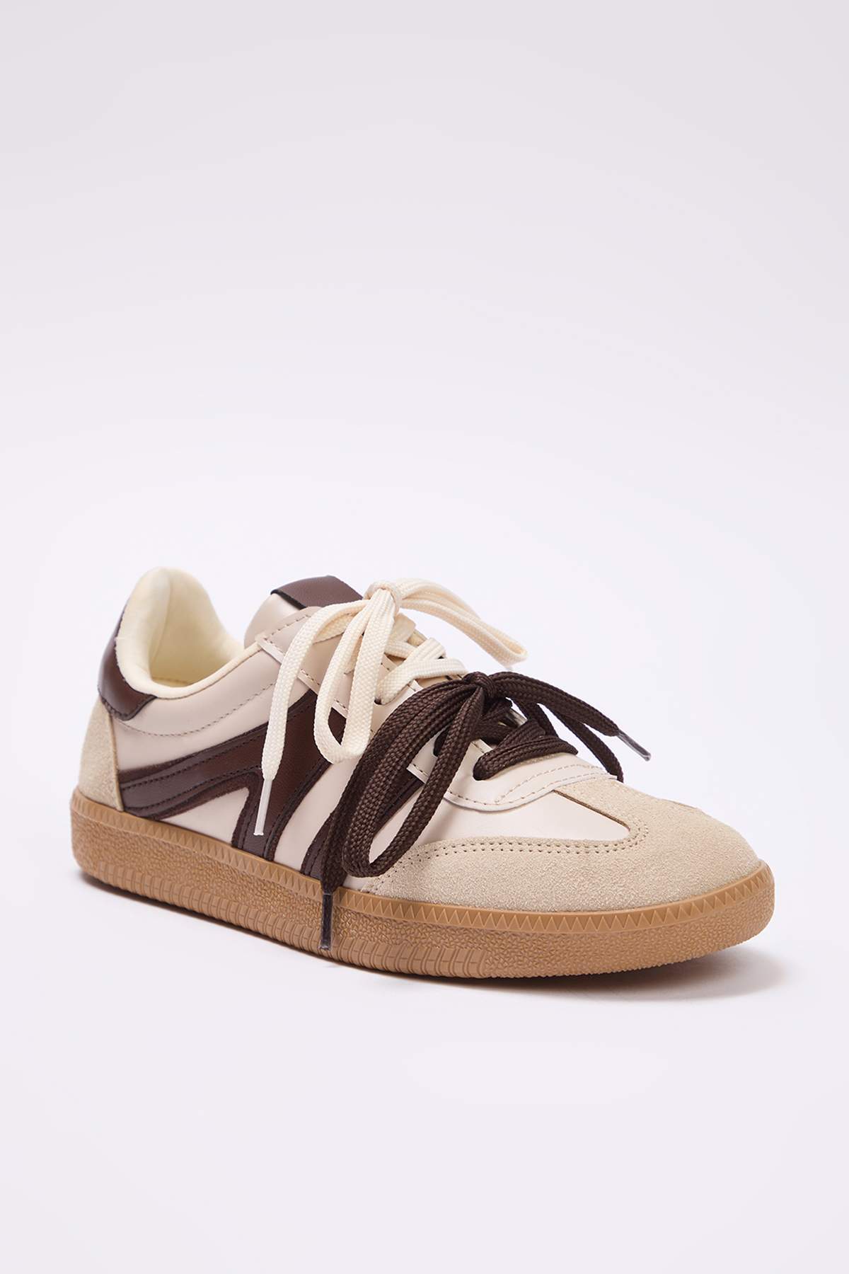 حذاء رياضي نسائي ريترو متعدد الألوان برباطين للاست...