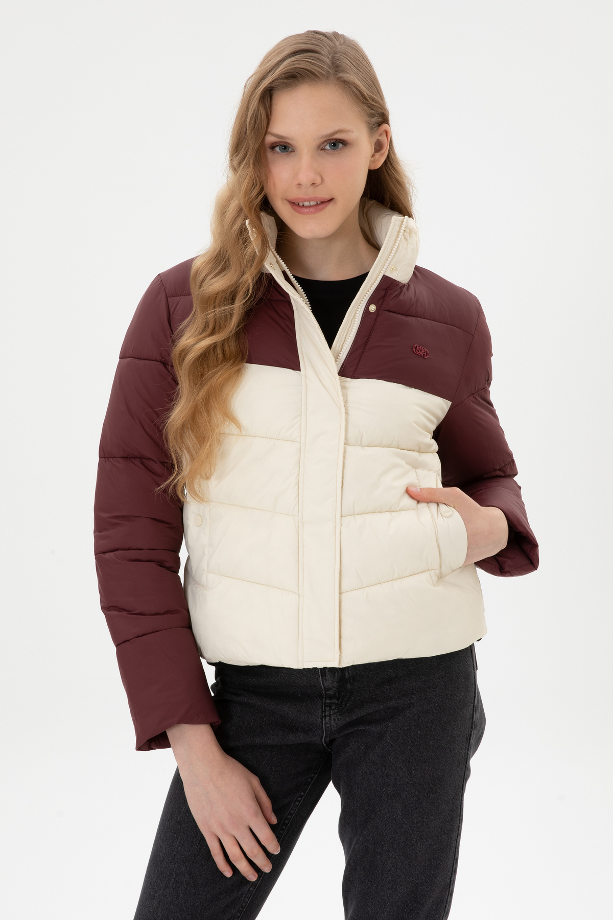 U.S. Polo Assn. Kadın Krem Mont 50312081-VR256 görsel 3