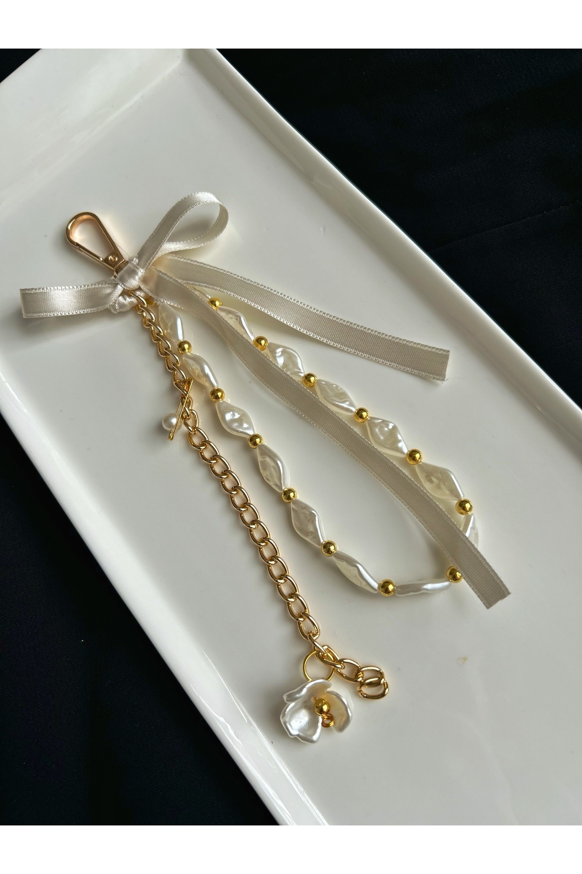 Handmade Beyaz gold detaylı çanta charmı çanta aksesuarı çanta süsü anahtarlık