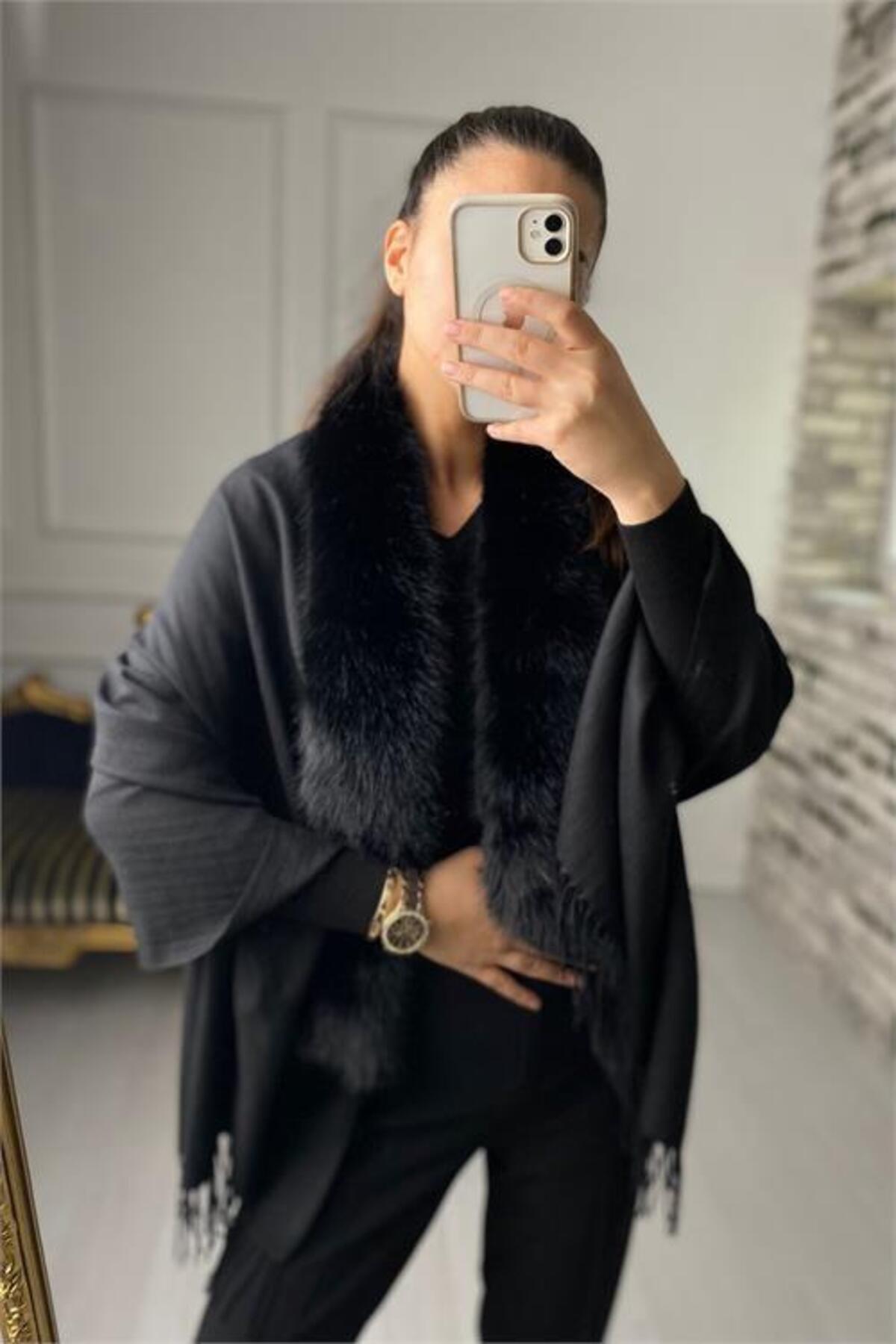 Dipmoda Kadın yakası kürklü panço DPAKS039