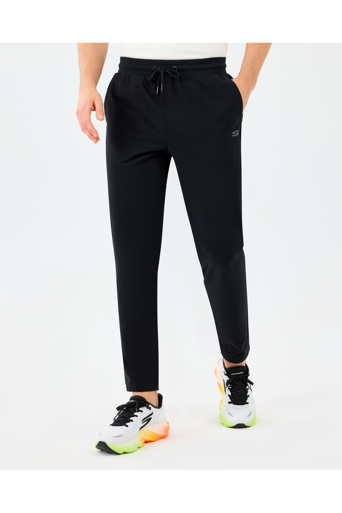 شلوار گرمکنزنانهSKECHERSمشکی