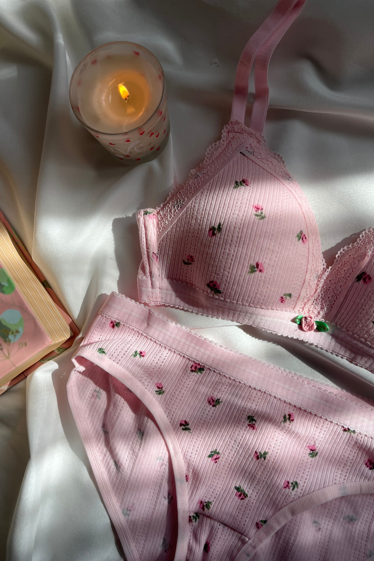 Lola Of Shine  Yayoi Kusama-Pembe Pamuklu Çiçek Desenli Bralet set - Görsel 5