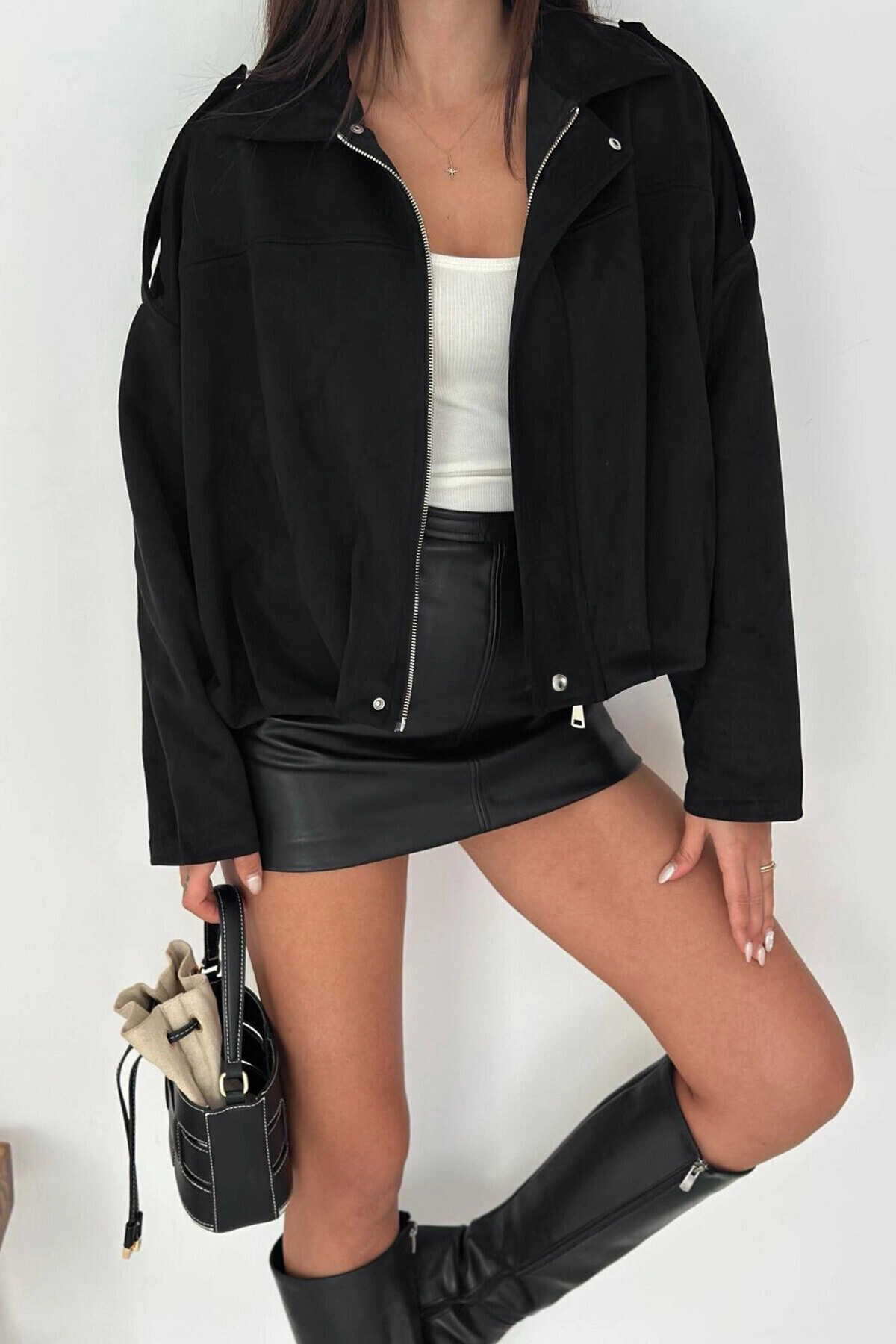 hazelin  Kadın Siyah Oversize Fermuar ve Çıt Çıt Kapamalı Cepsiz Süet Deri Ceket HZL25W-BD107301 - Görsel 3
