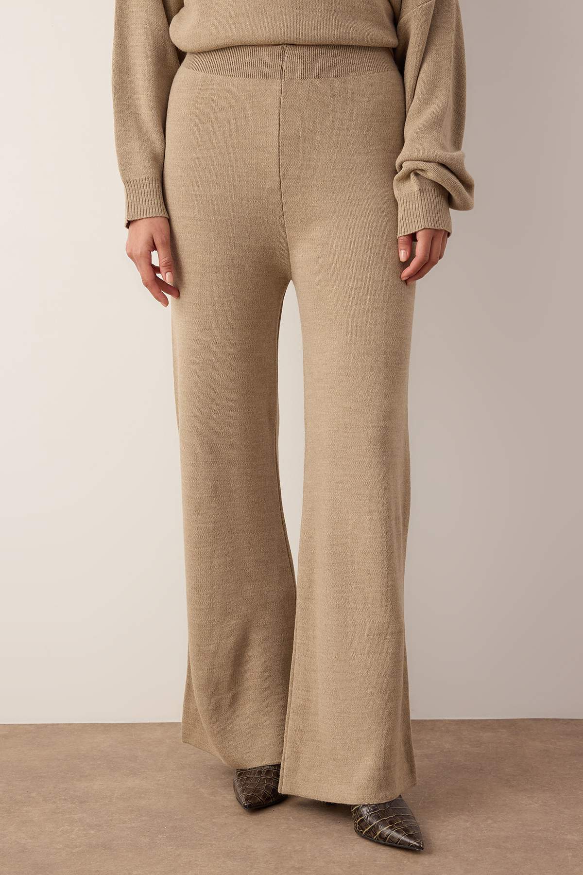 Trendyolmilla  Vizon Kayık Yaka Kazak-Pantolon Triko Alt - Üst Takım TWOAW26AU00043 - Görsel 3