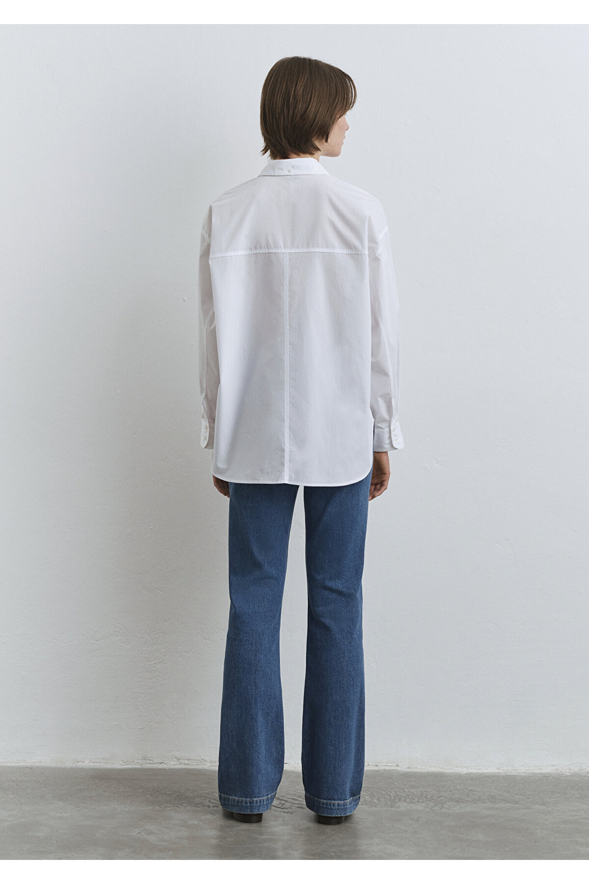 Beyaz Gömlek Oversize / Geniş Kesim 1210887-620 — سفید — تصویر 3 از 5